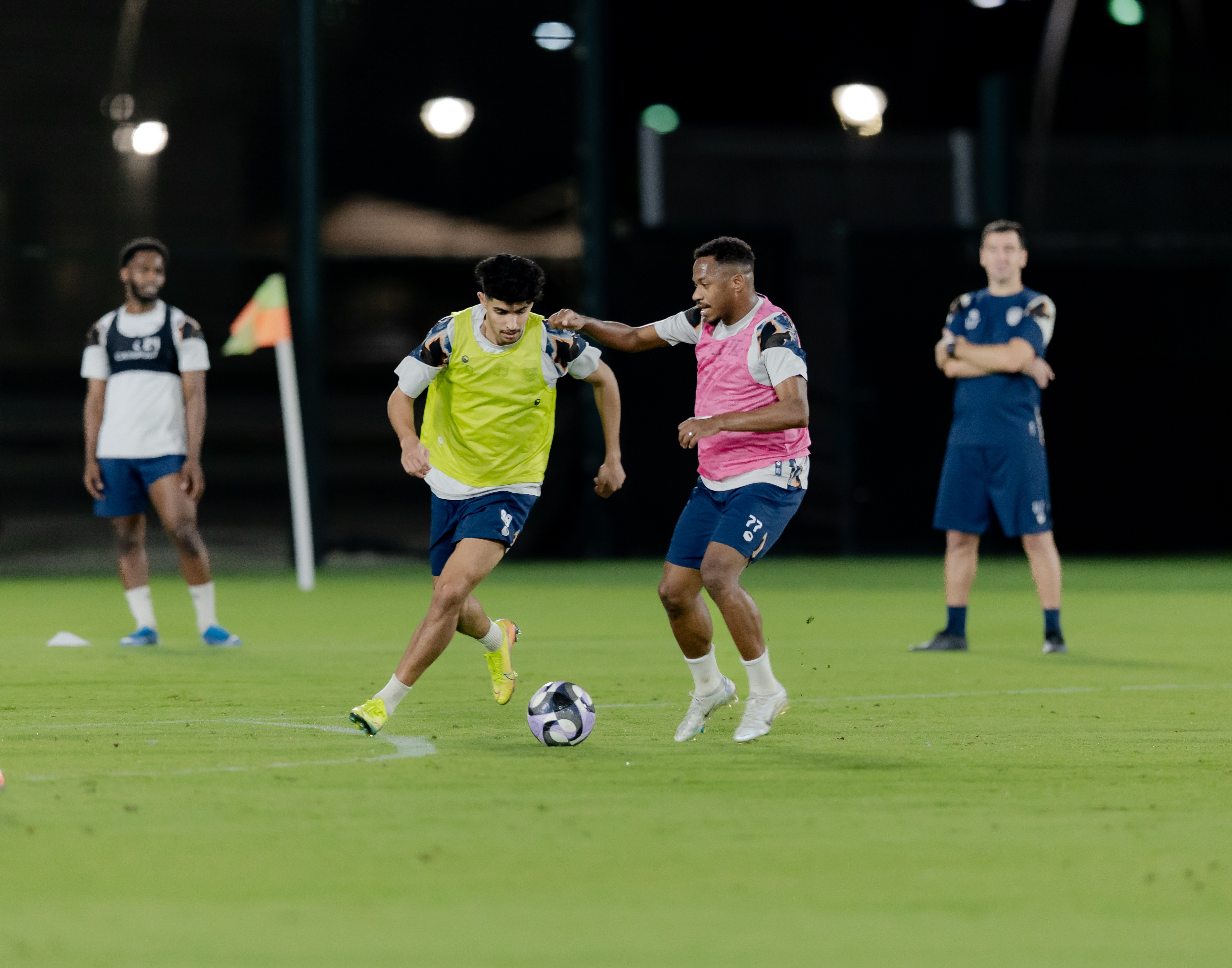 الفيحاء يصل إلى جدة وينهي تحضيراته لمواجهة الأهلي في دوري روشن