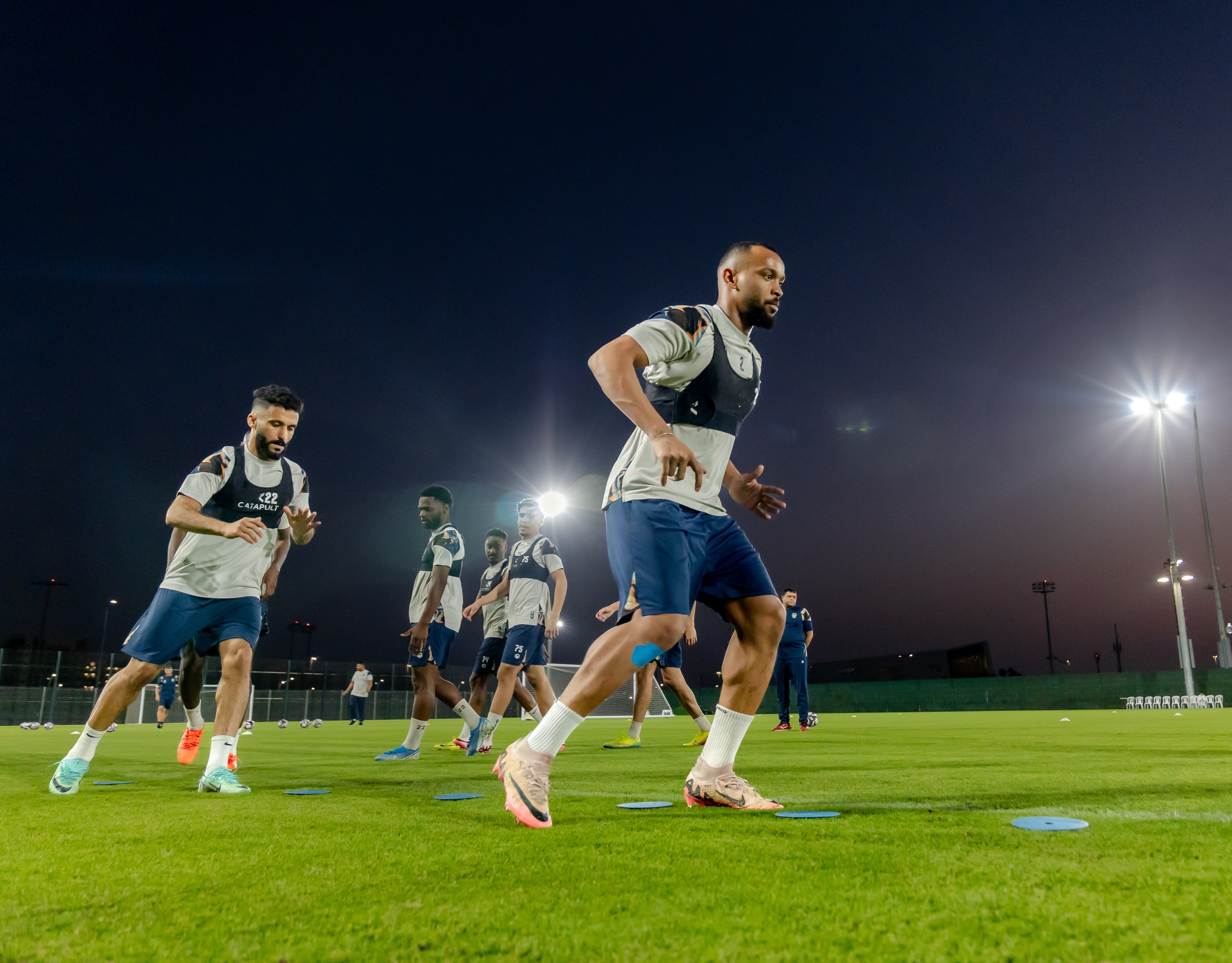 الفيحاء يصل إلى جدة وينهي تحضيراته لمواجهة الأهلي في دوري روشن