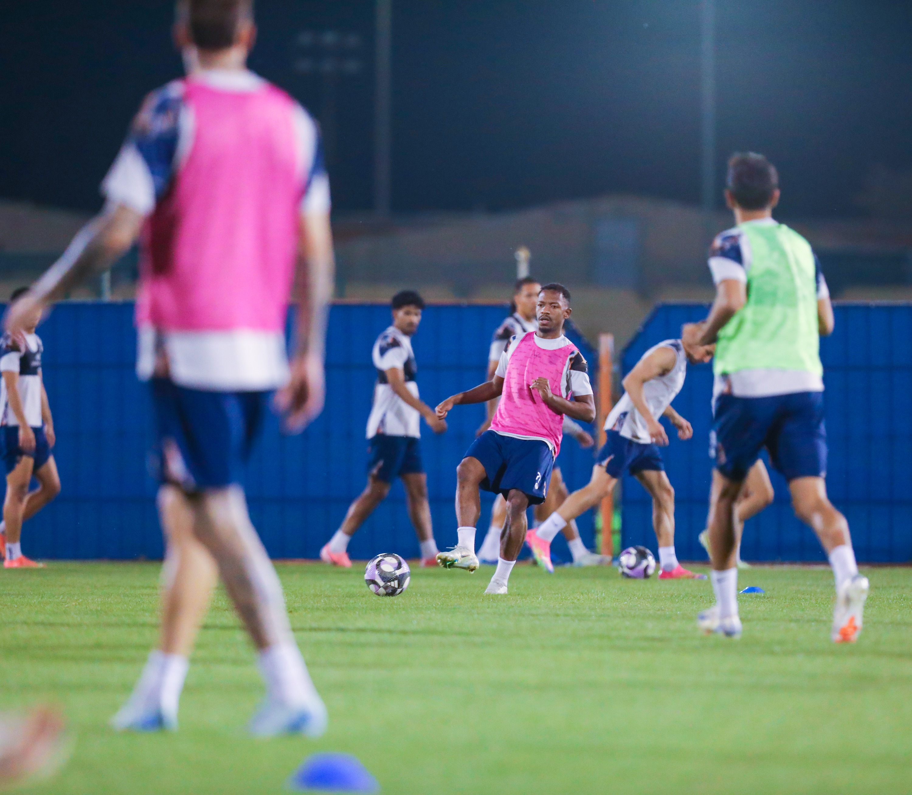 الفيحاء يستأنف تدريباته ويقيم حفل معايدة لمنسوبي الفريق الأول لكرك القدم