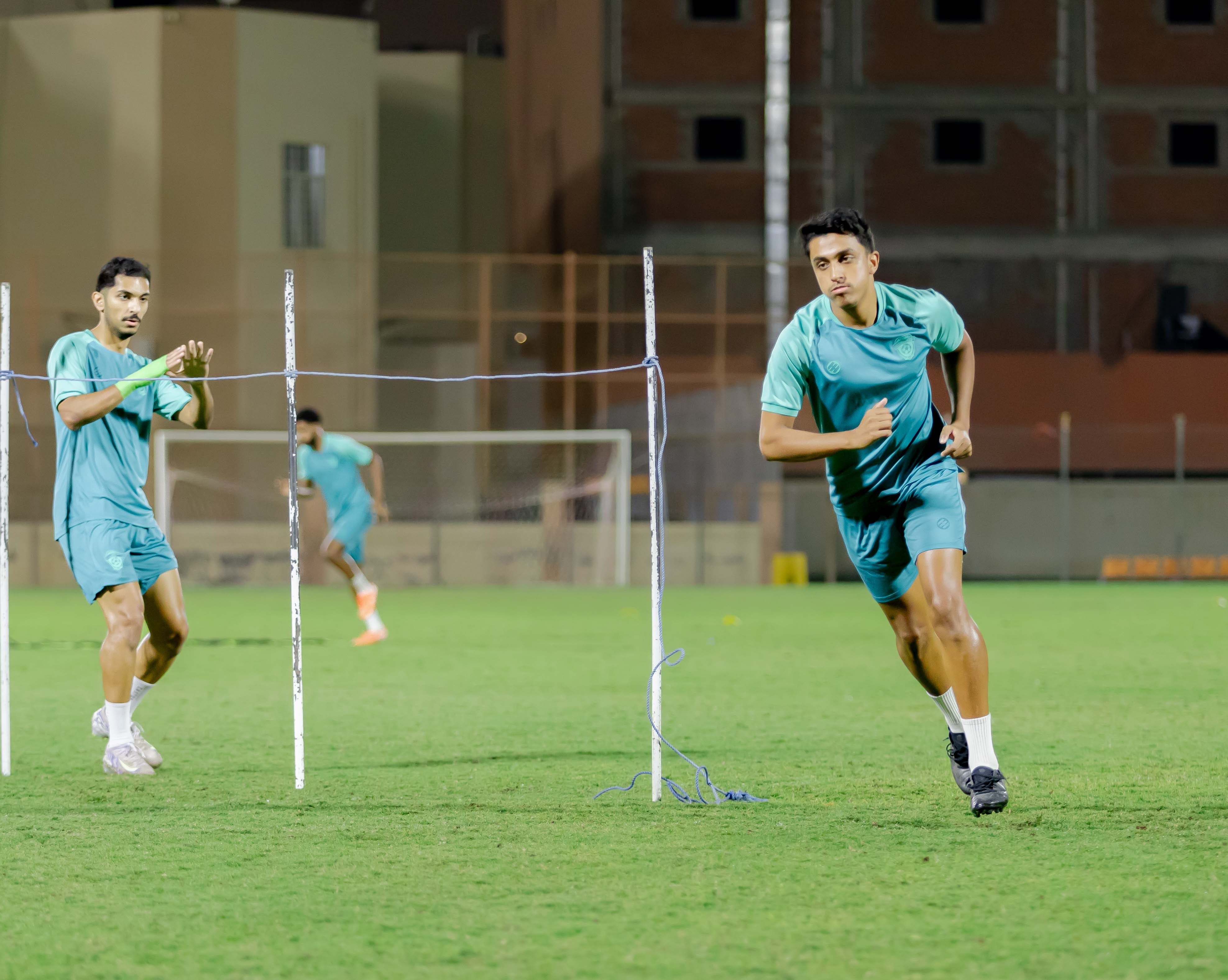 الفيحاء تحت 21 عامًا يُجري تمرينه الرئيس استعدادًا لملاقاة القادسية .