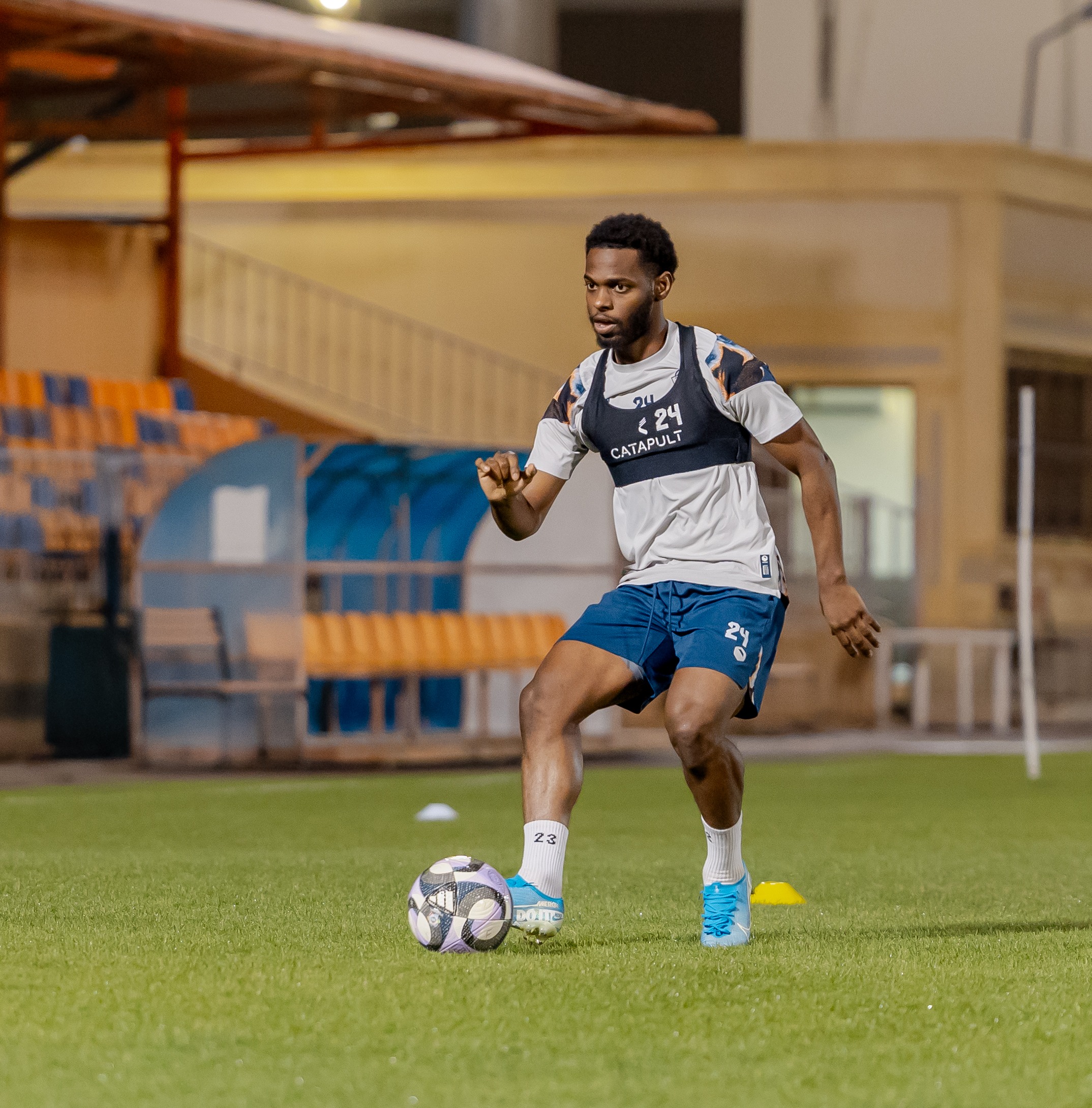 الفيحاء يجري مرانه الرئيس استعداداً لمواجهة الرياض الودية