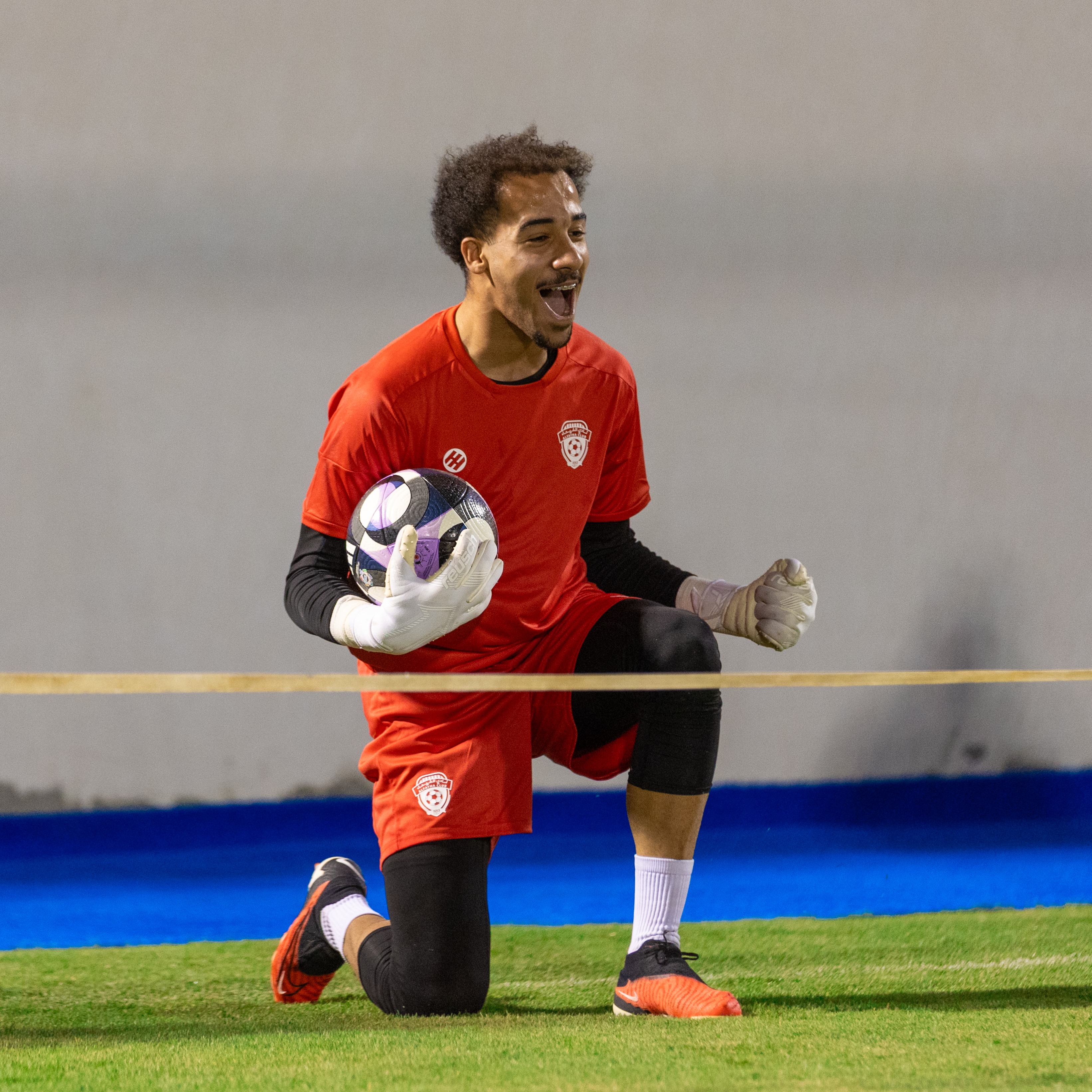 الفيحاء يستأنف تدريباته مساء اليوم الجمعة على ملعب معالي الشيخ عبدالعزيز التويجري بمقر النادي