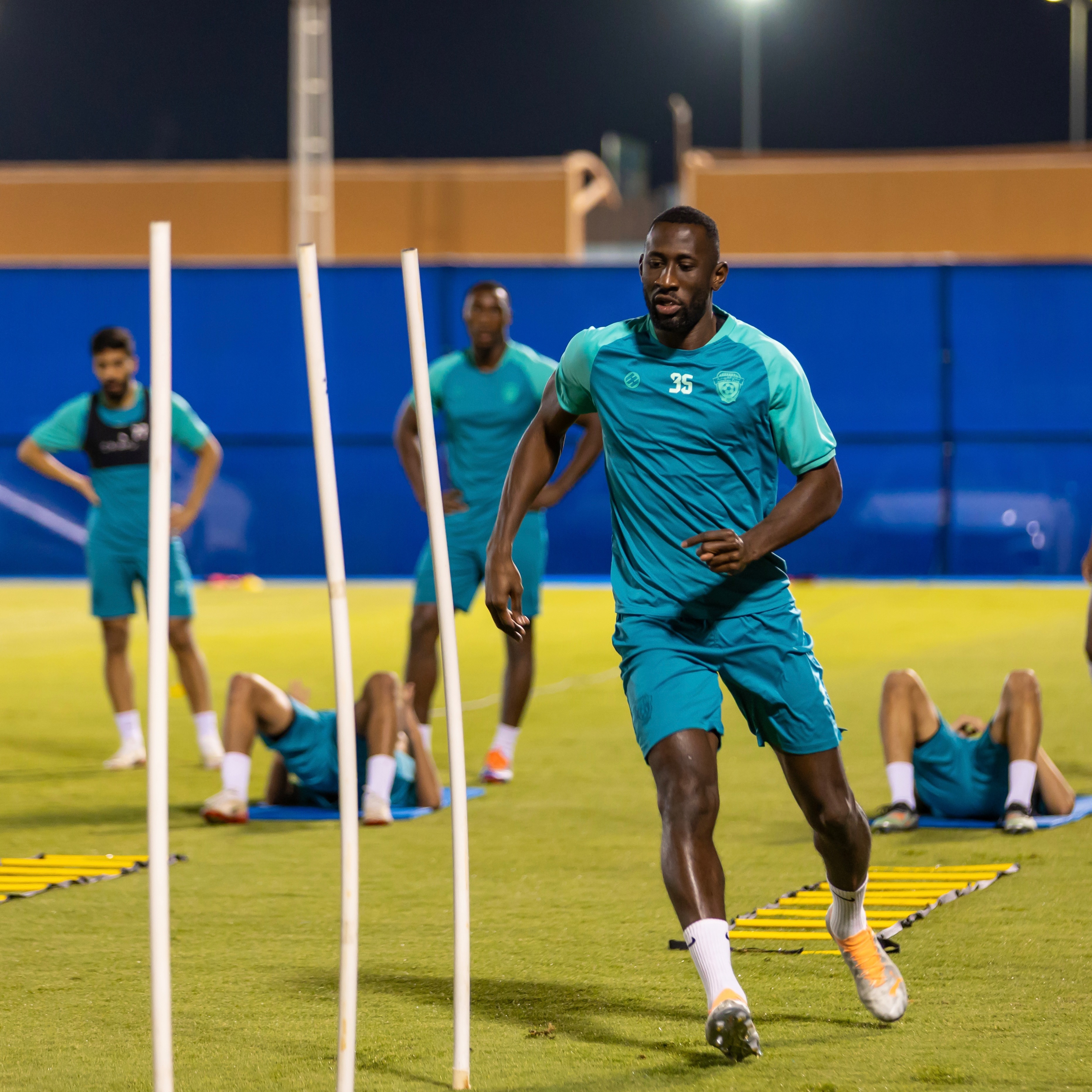 الفيحاء يجري تمرينه الرئيس لمواجهة الاتحاد ضمن الجولة الخامسة من دوري روشن السعودي