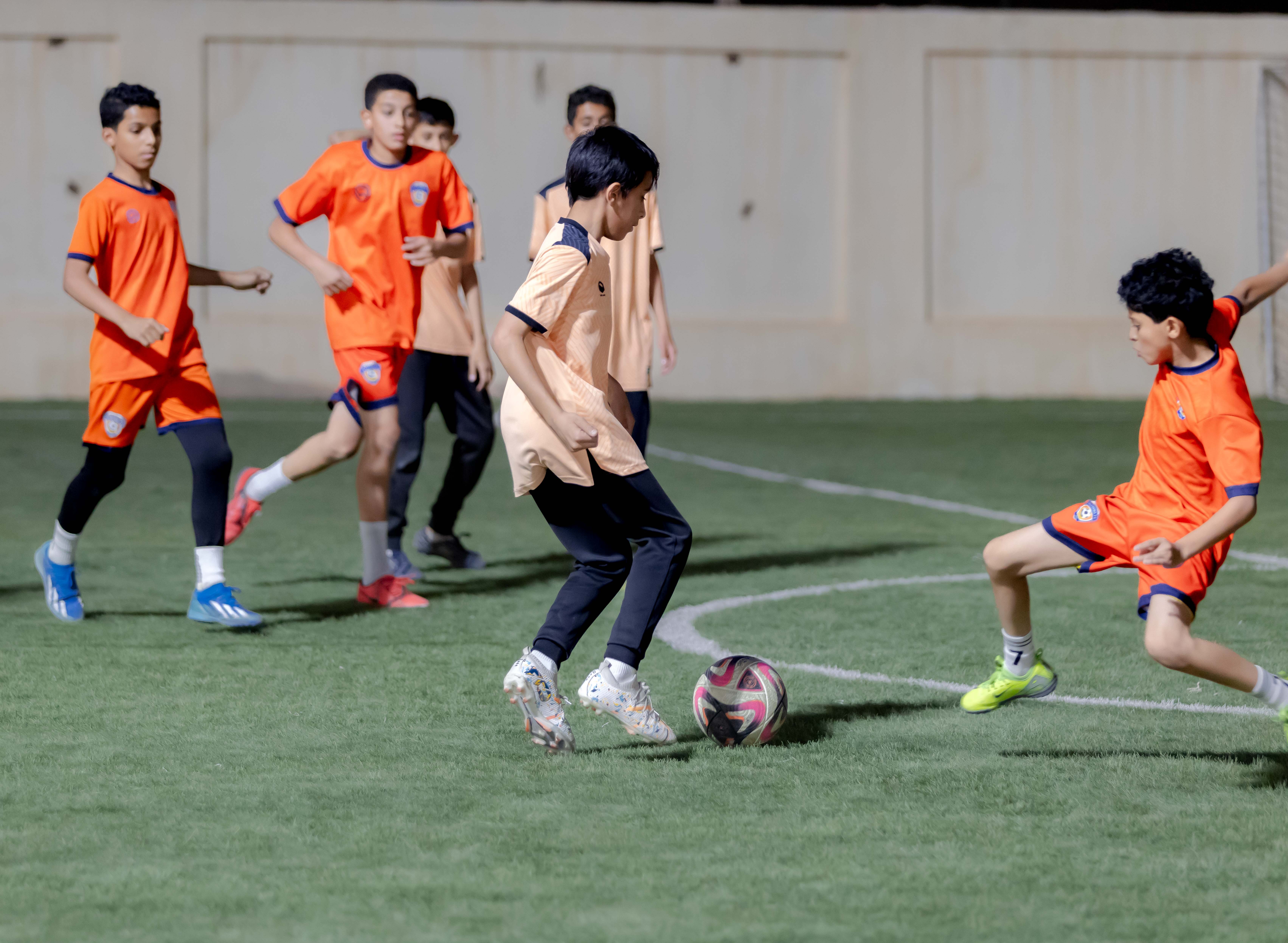 اكاديمية الفيحاء تقيم مناورة ودية