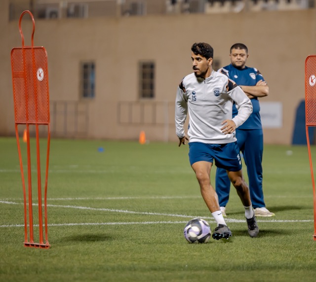 الفيحاء يواصل استعداداته لمواجهة الفتح بحصة تدريبية تكتيكية