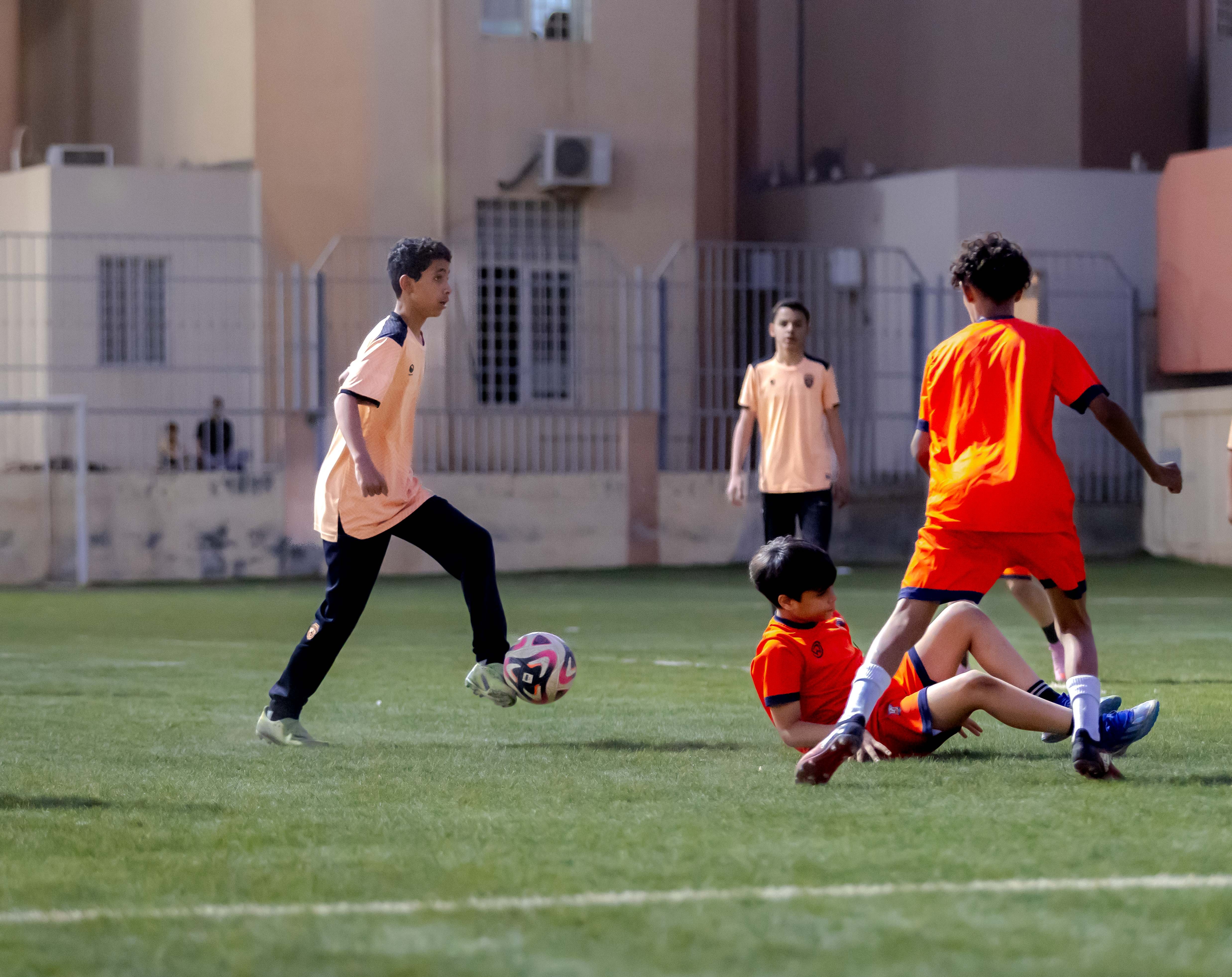 اكاديمية الفيحاء تقيم مناورة ودية