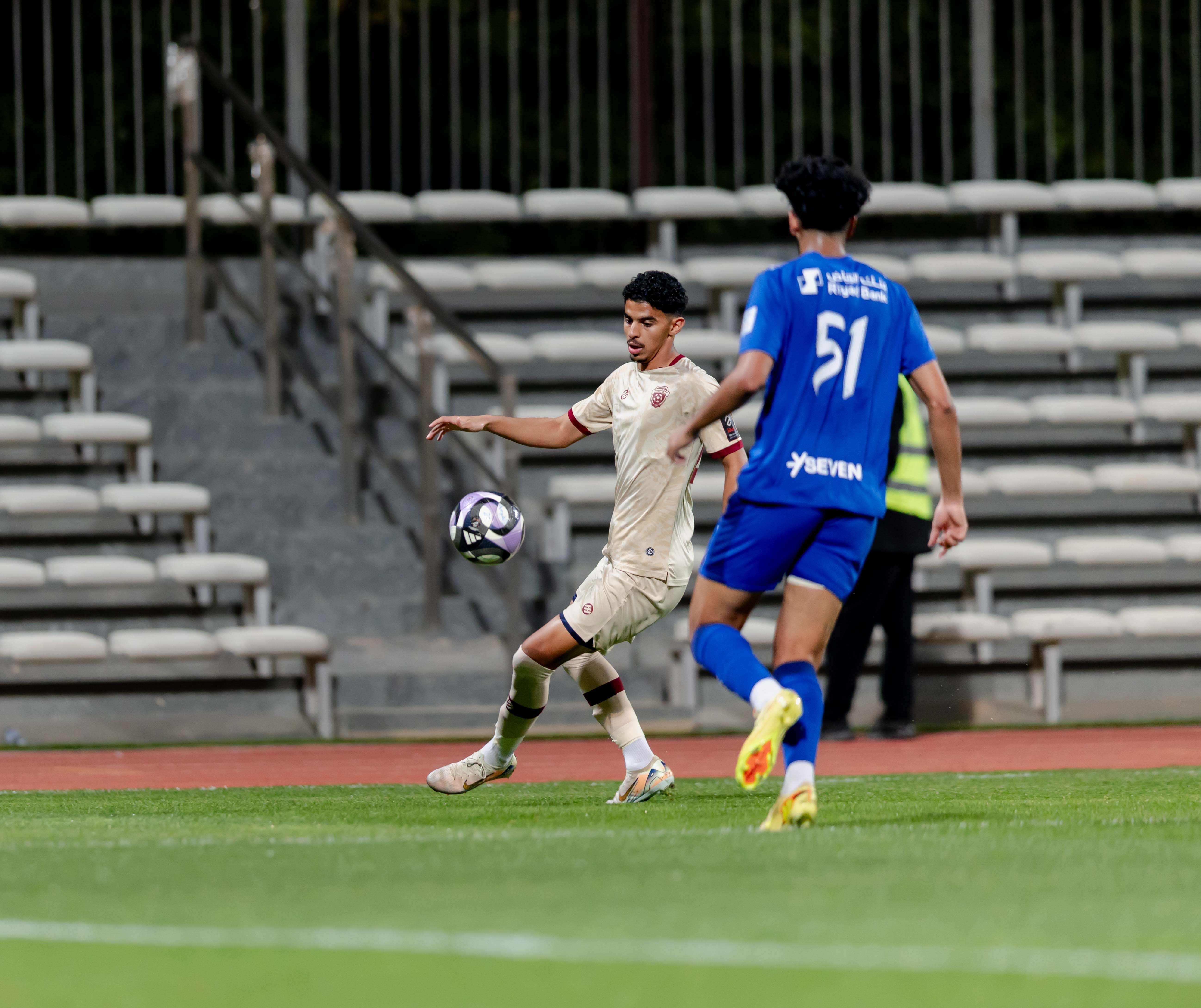 الفيحاء تحت 21 عامًا يخسر لقاء نظيره الهلال ضمن الجولة الثالثة عشر من دوري جوي للنخبة U21 .
