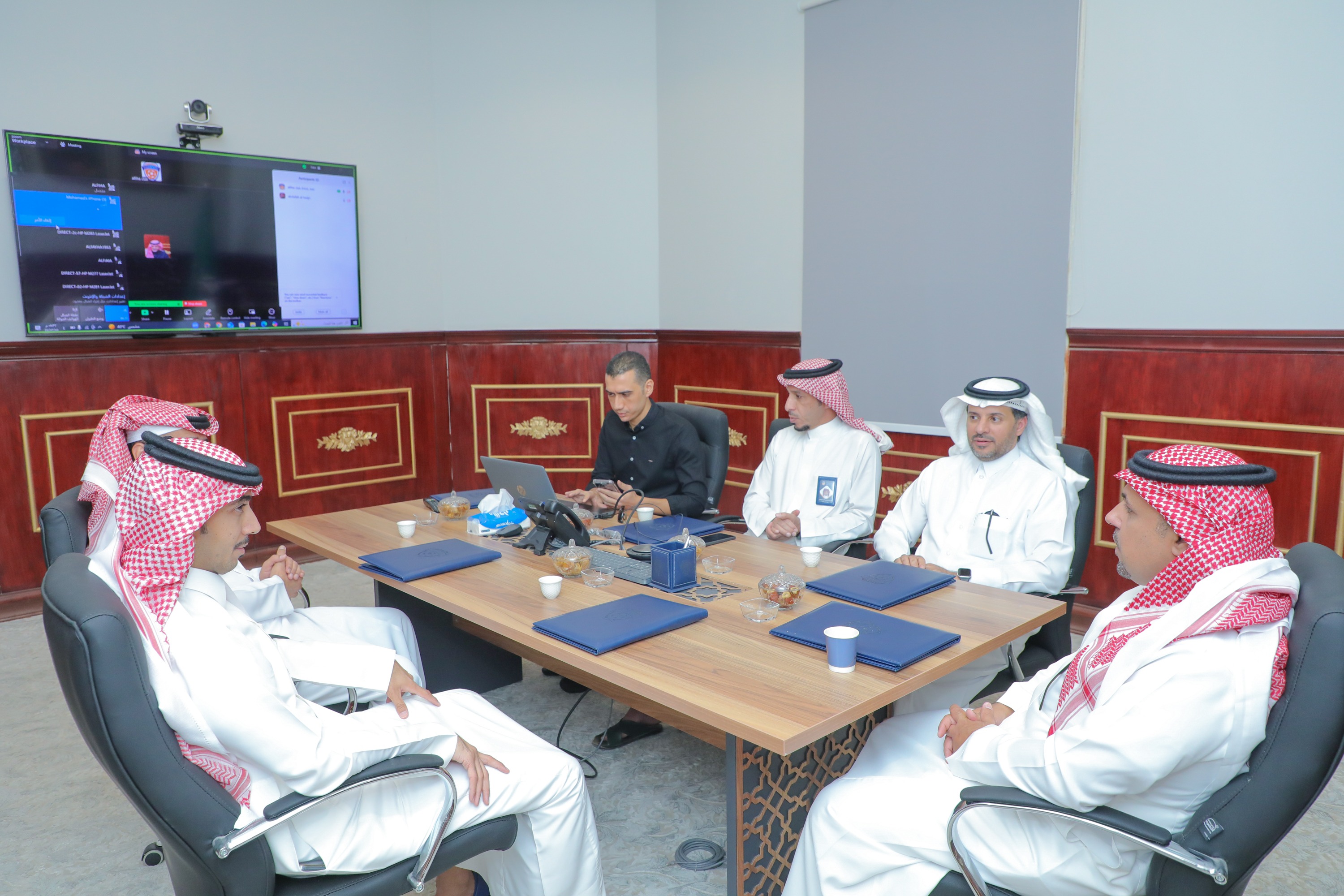 مجلس إدارة النادي يعقد اجتماعه الدوري