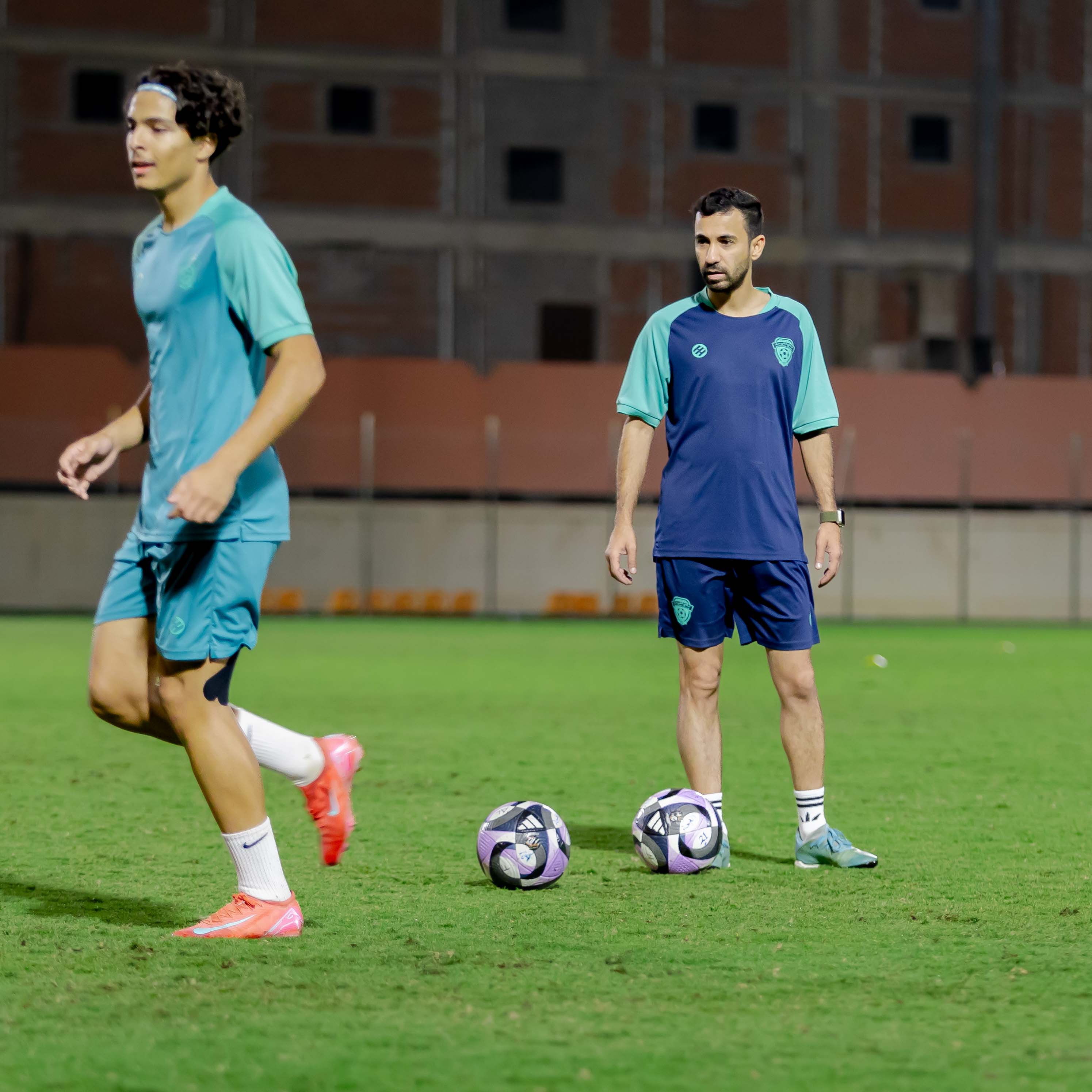 الفيحاء تحت 21 عامًا يُجري تمرينه الرئيس استعدادًا لملاقاة القادسية .