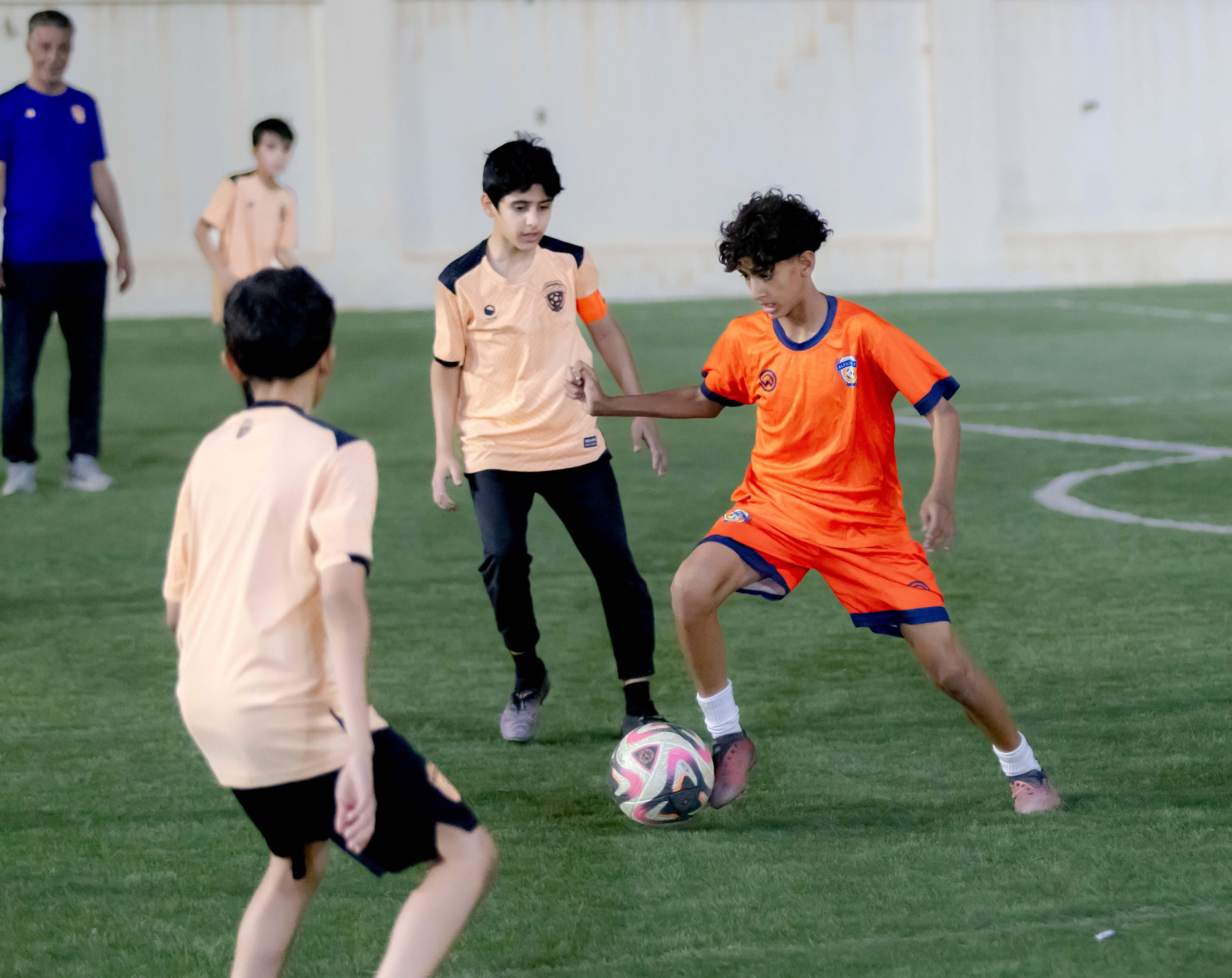 اكاديمية الفيحاء تقيم مناورة ودية