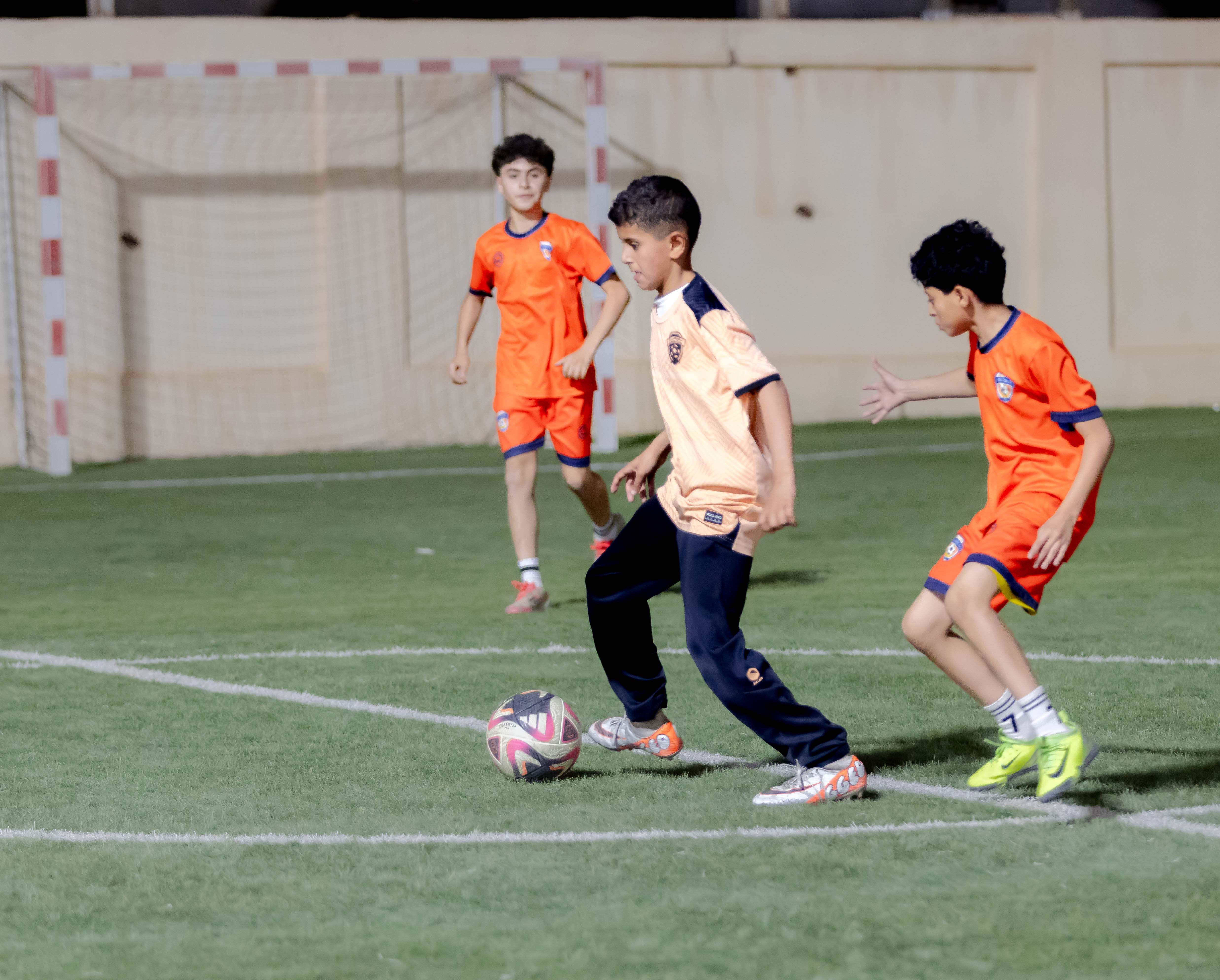 اكاديمية الفيحاء تقيم مناورة ودية