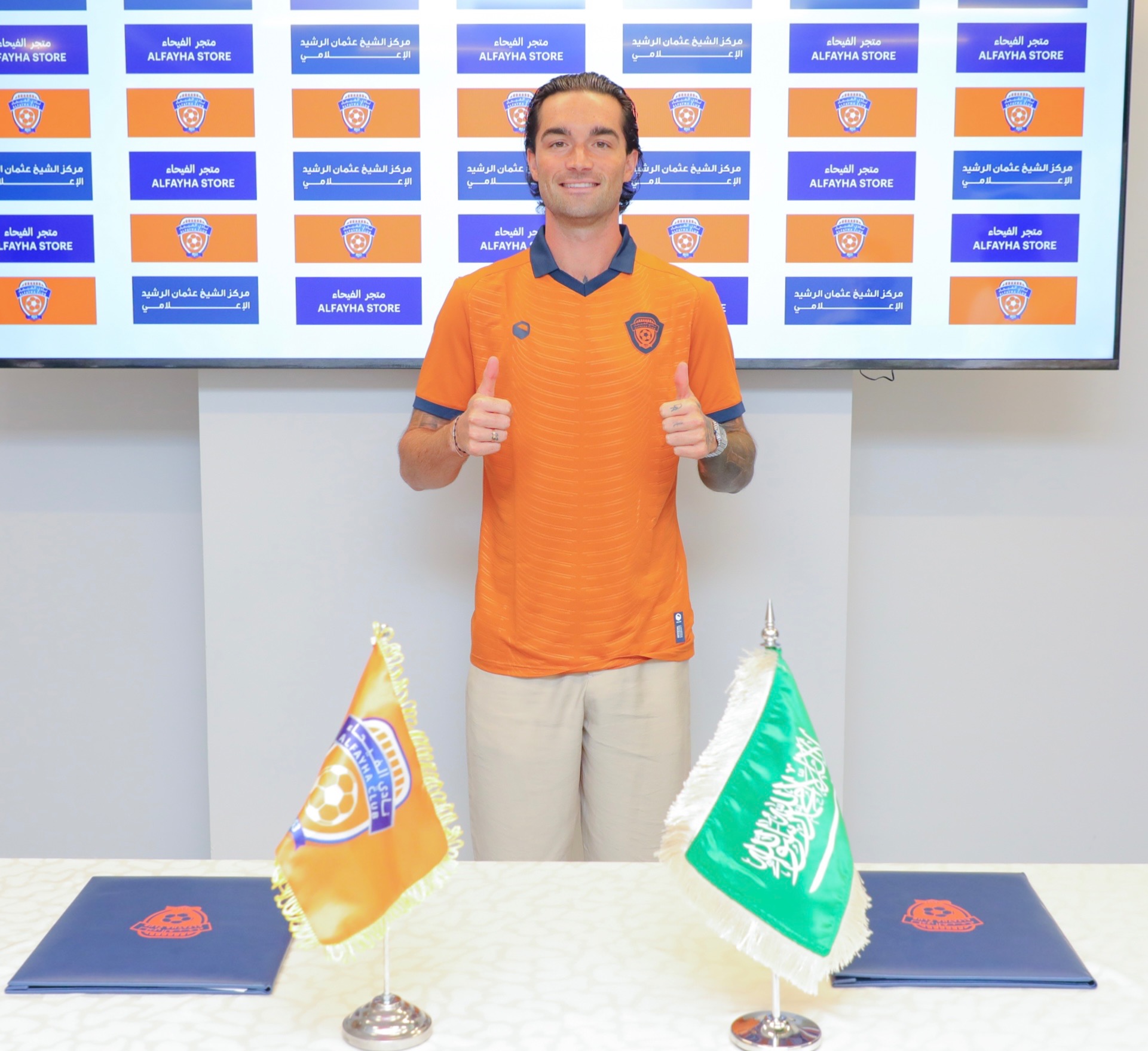 الإسباني جيسون ريميسيرو فيحاوي لمدة موسم واحد مع أفضلية التجديد لسنة إضافية