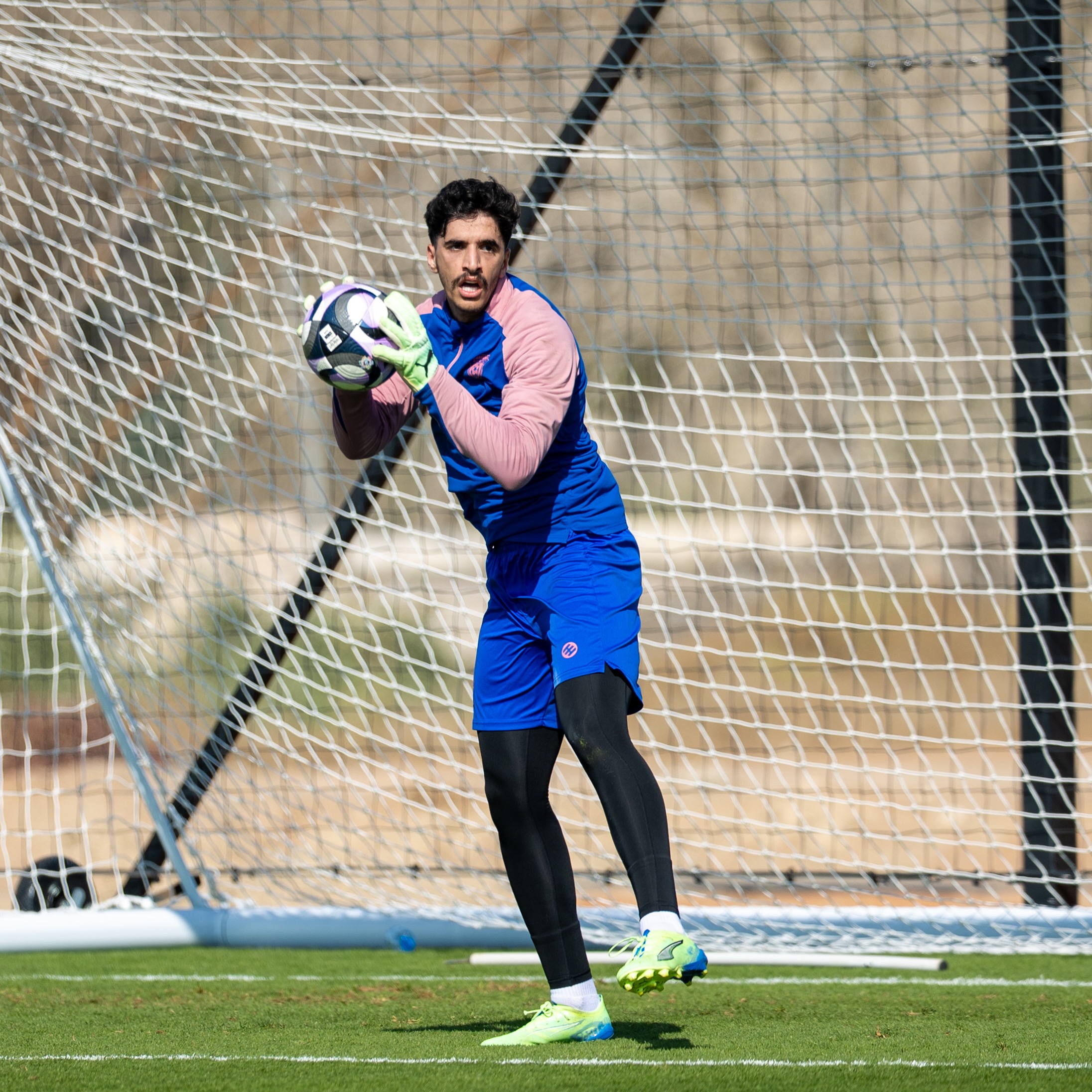 بحصتين صباحية ومسائية، الفيحاء يختتم استعداداته للبطائح الإماراتي