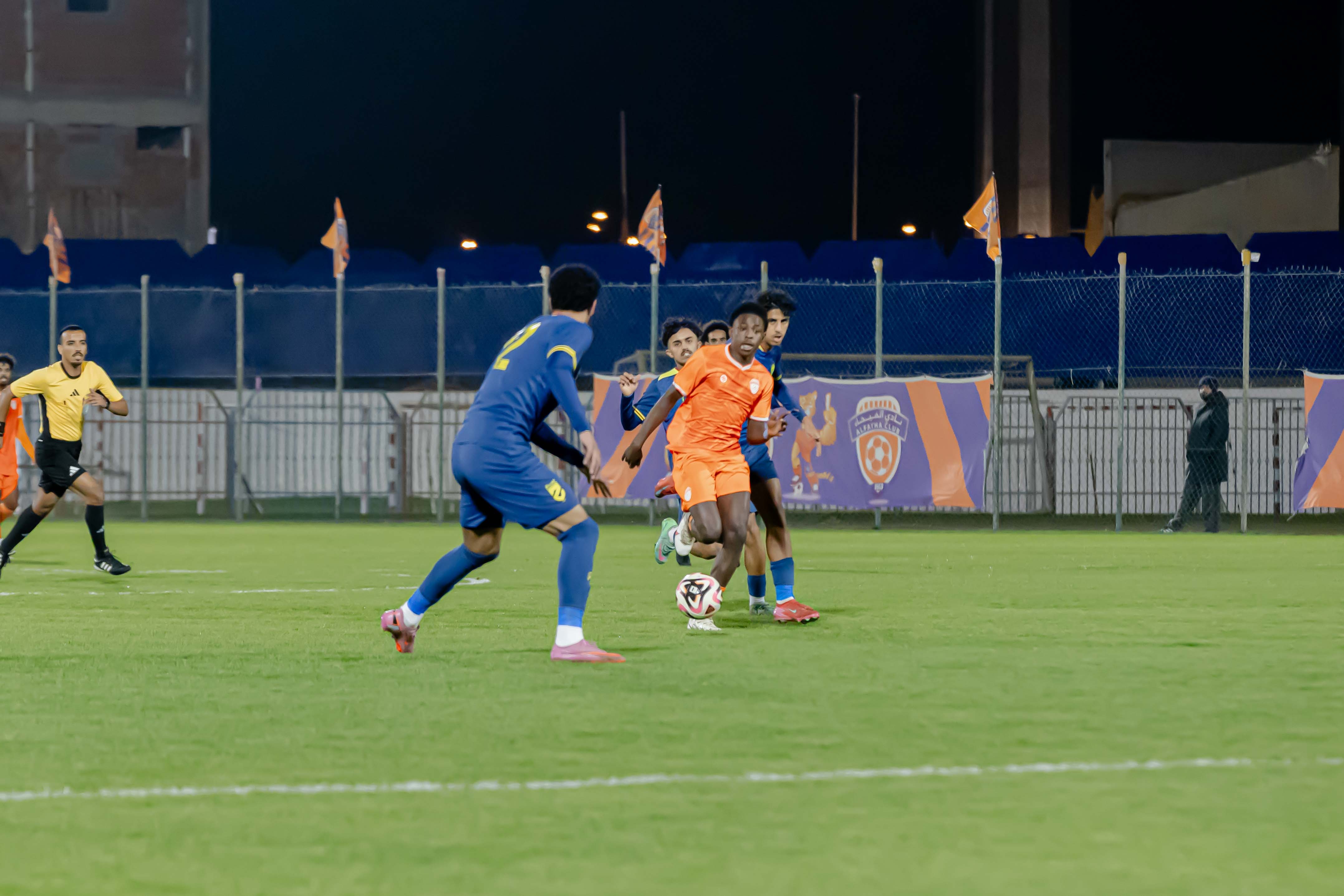 الفيحاء تحت 18 سنة يتعادل ايجابياً مع نظيرة نادي الحزم