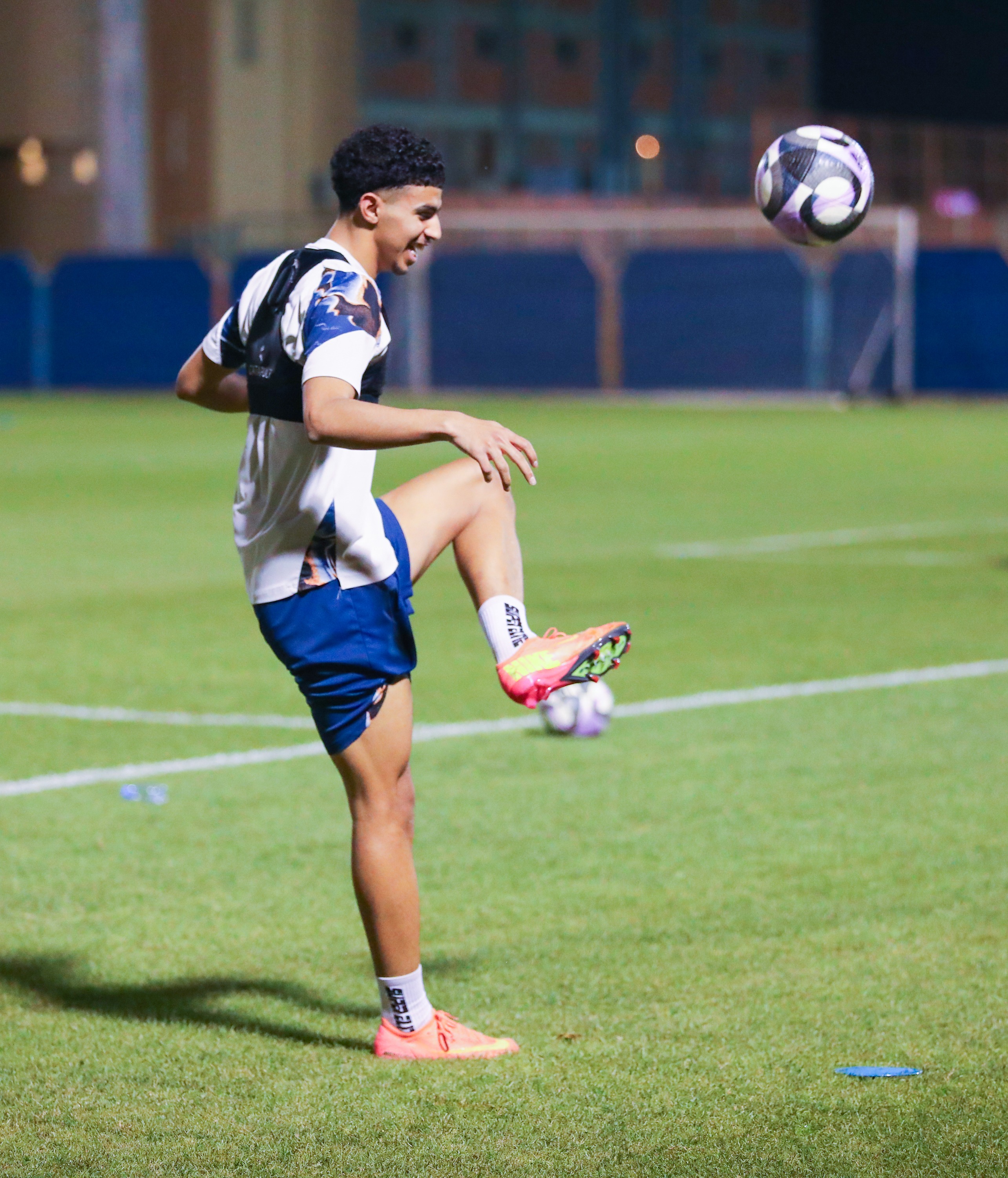 الفيحاء يستأنف تدريباته ويقيم حفل معايدة لمنسوبي الفريق الأول لكرك القدم