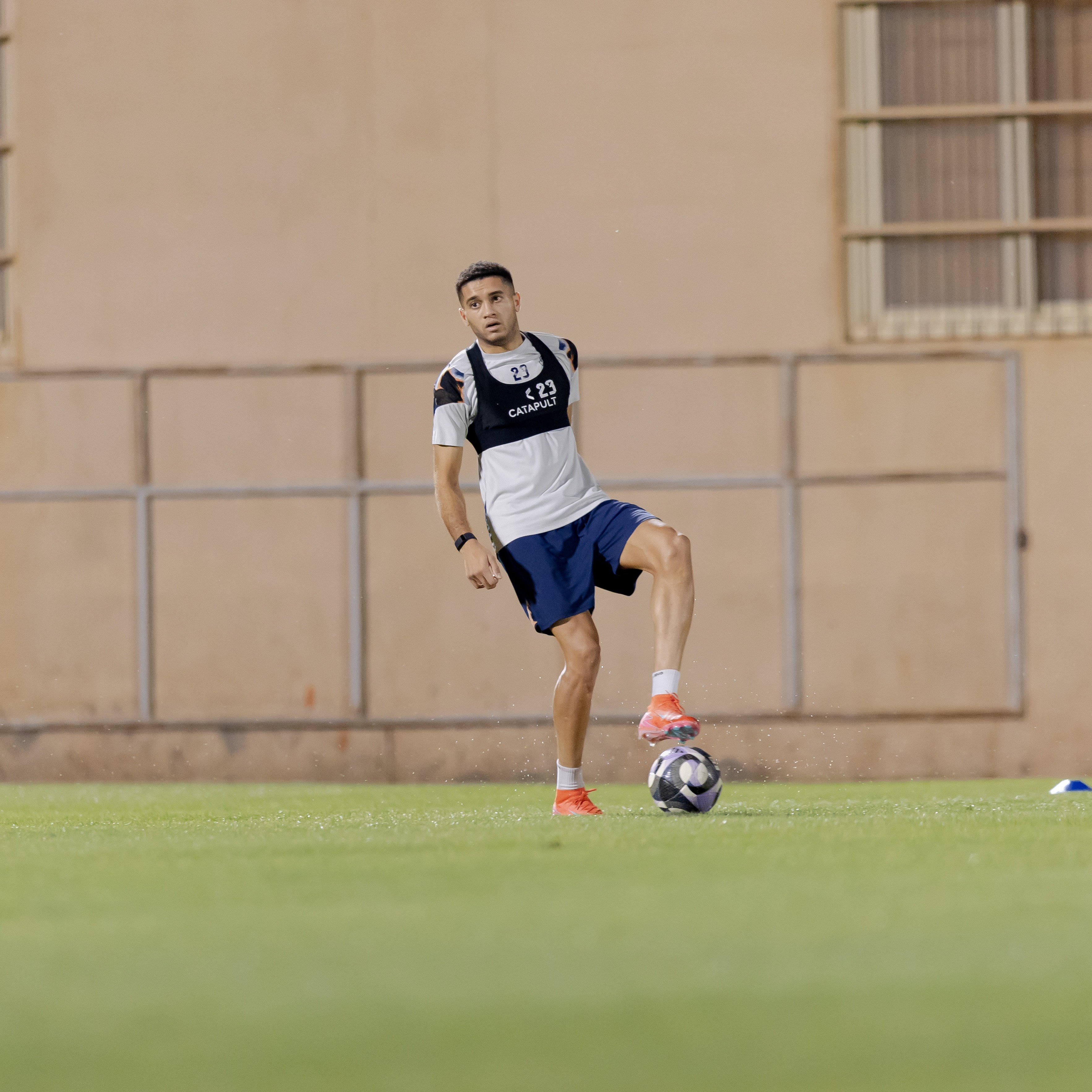 الفيحاء يواصل استعداداته لمواجهة القادسية بحصة تكتيكية