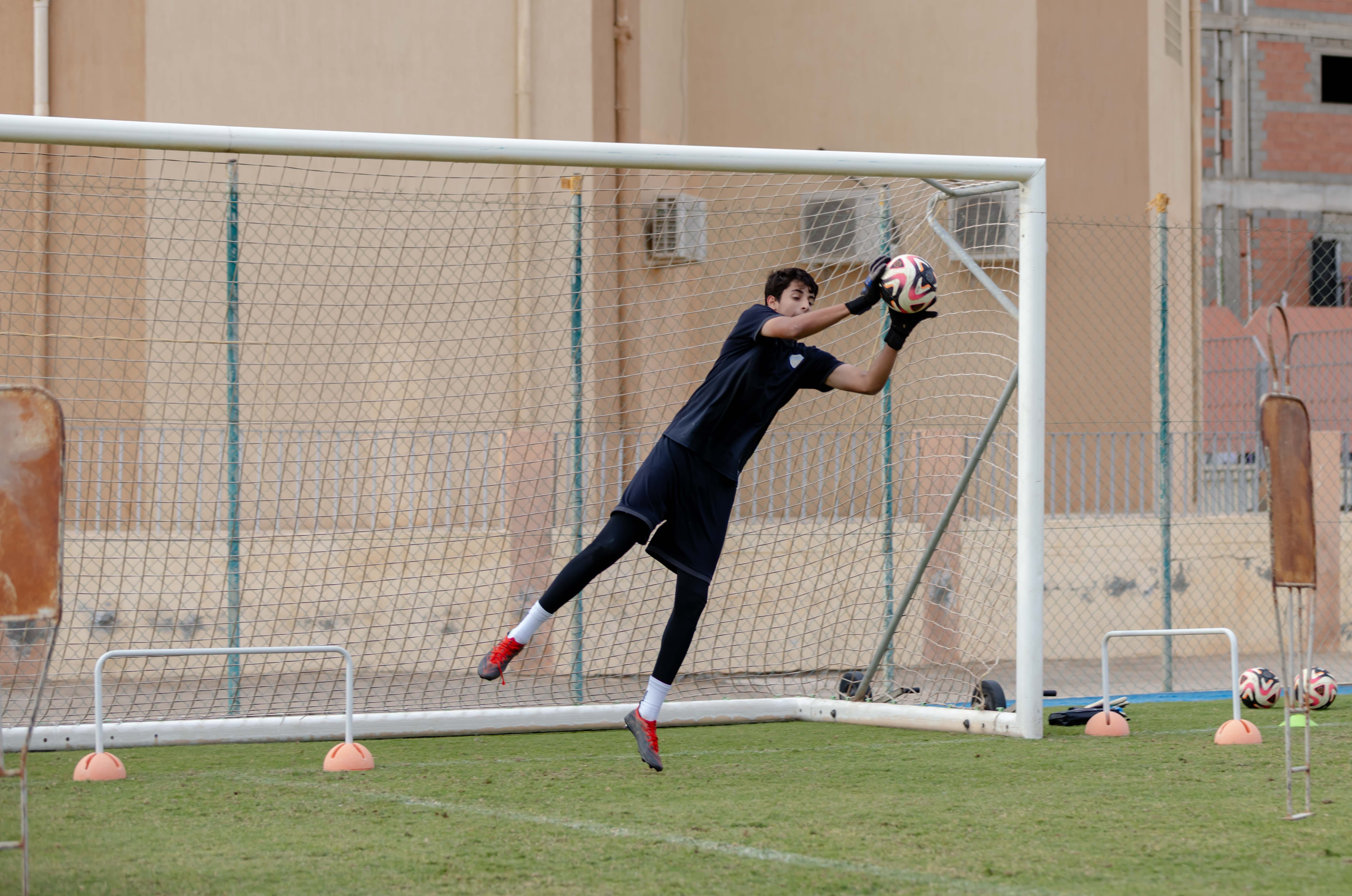 الفيحاء تحت 15 سنة يجري تمرينه الرئيس لمواجهة نظيره نادي الهلال