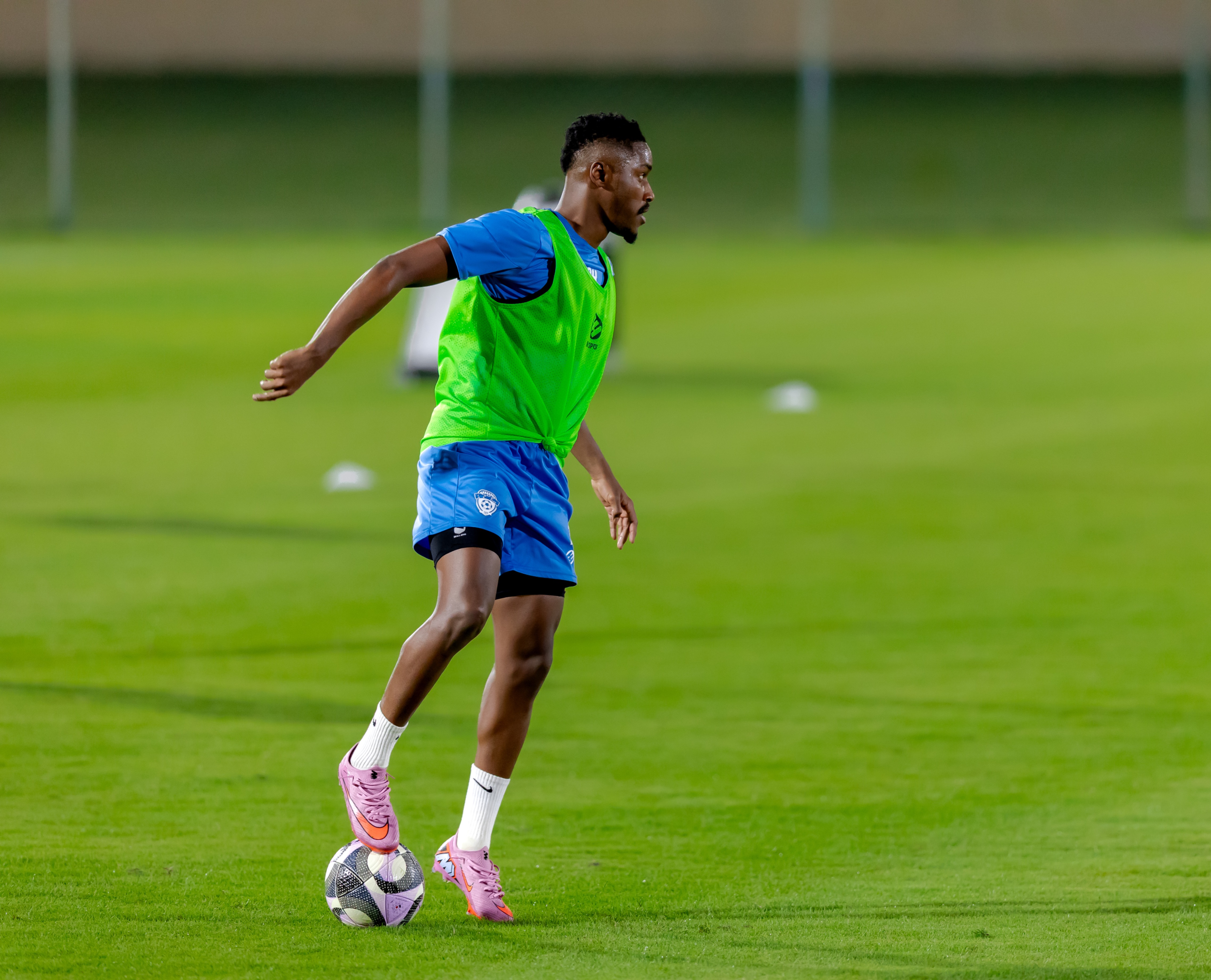 الفيحاء يواصل تدريباته اليومية في مقر النادي