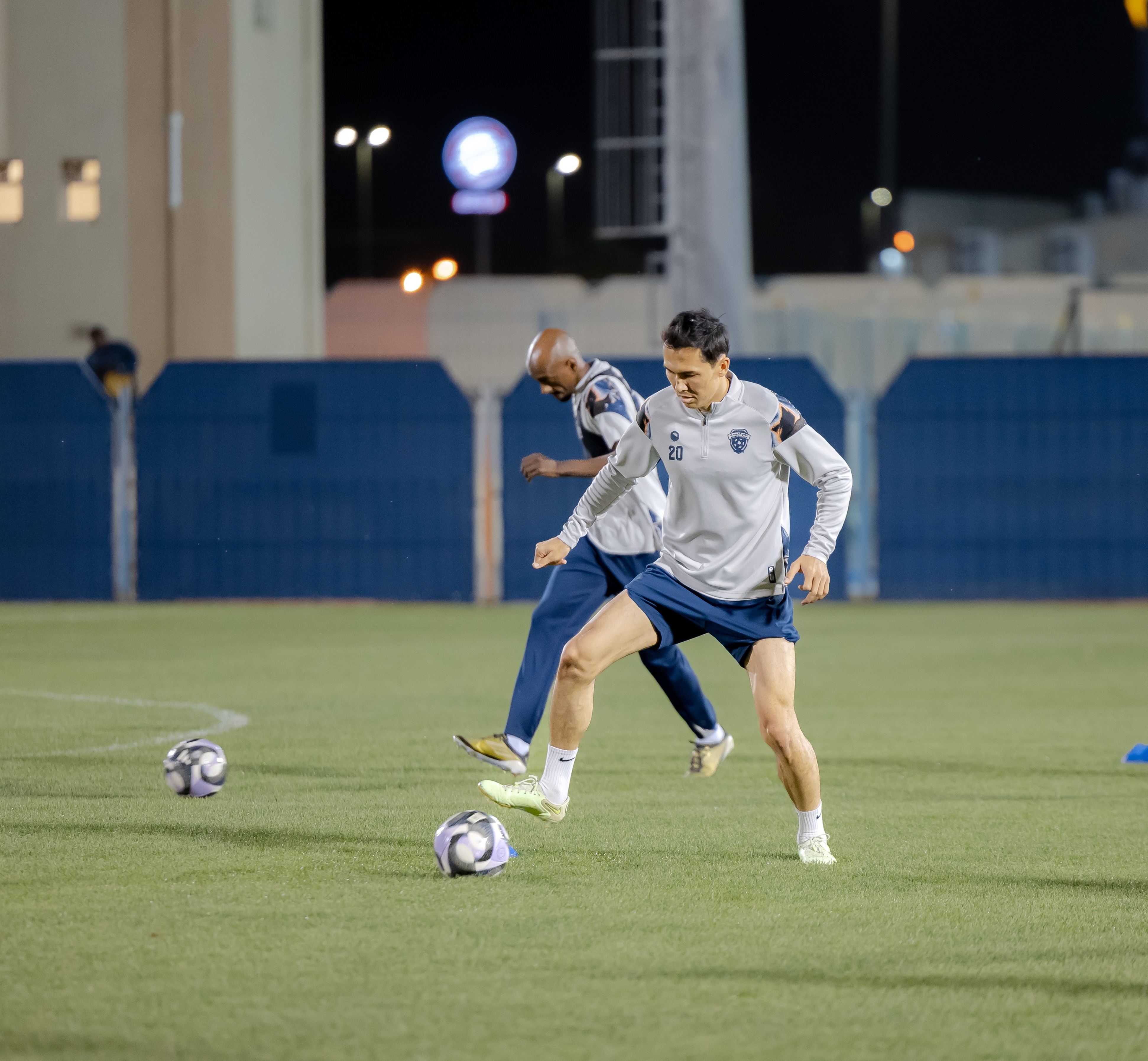 الفيحاء يختتم استعداداته لمواجهة الفتح غداً الأحد في المجمعة