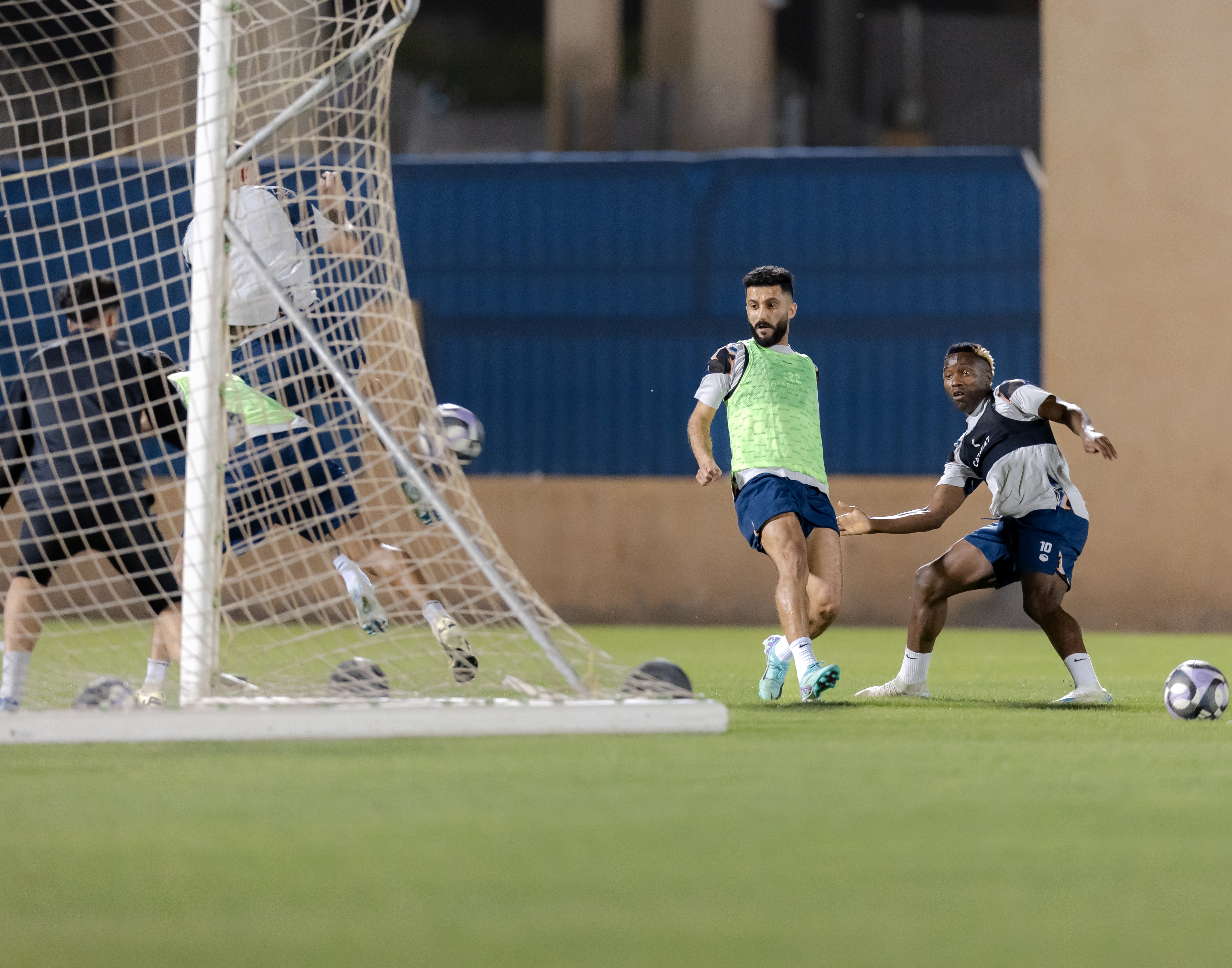 الفيحاء يختتم استعداداته لمواجهة الفتح غداً الأحد في المجمعة