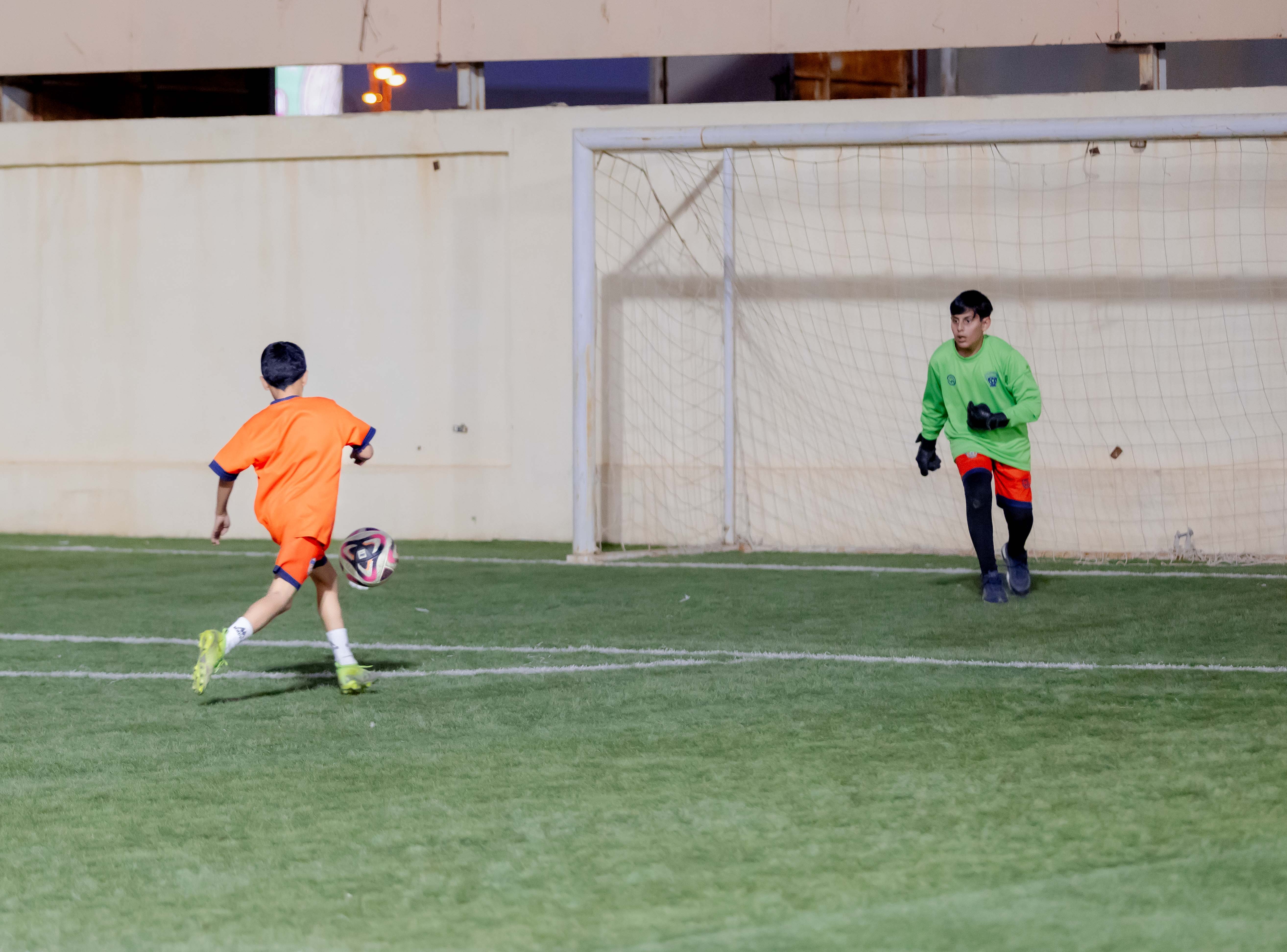 اكاديمية الفيحاء تقيم مناورة ودية