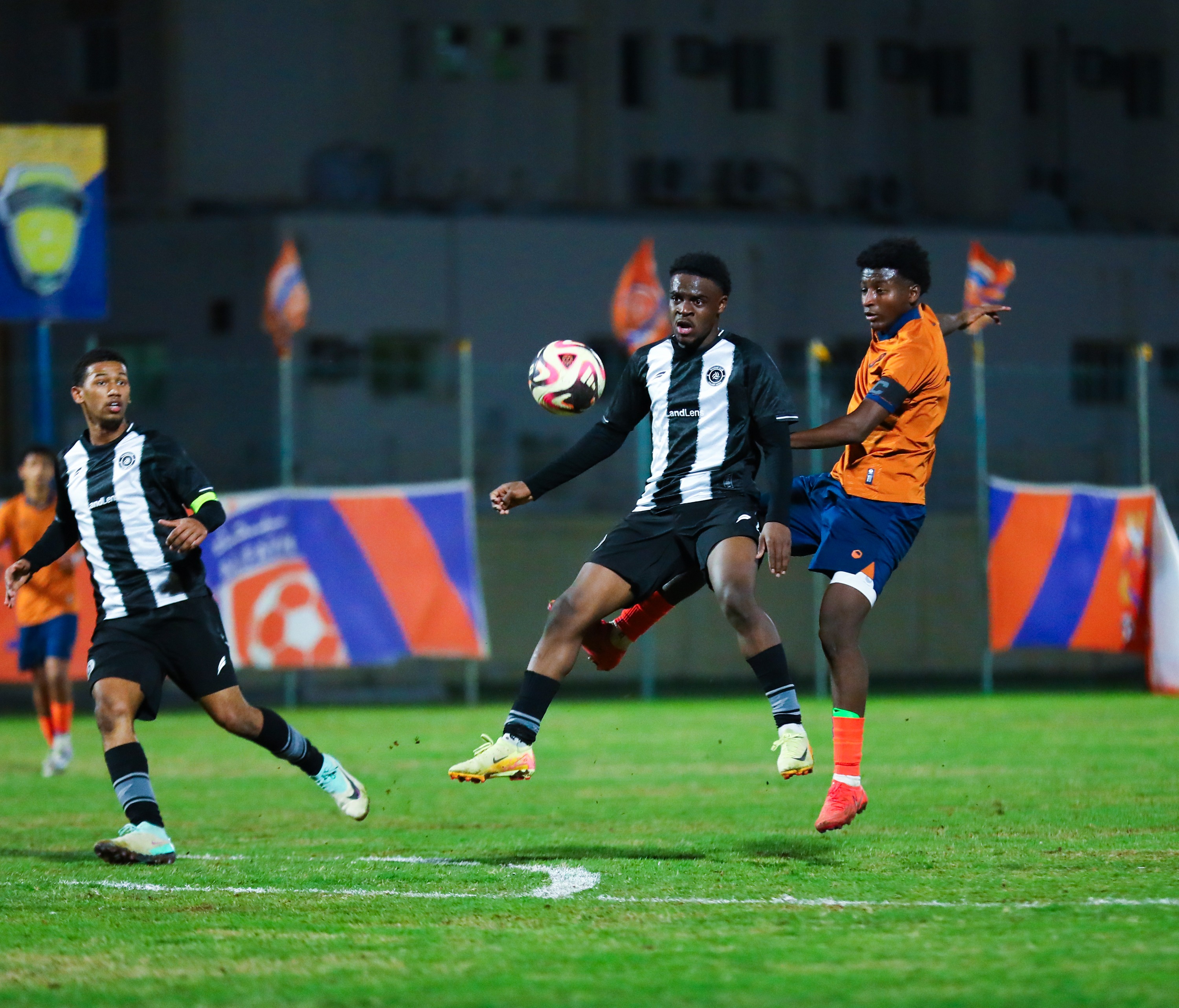 الفيحاء تحت 15 سنة يتعادل سلبياً امام نظيرة نادي الشباب