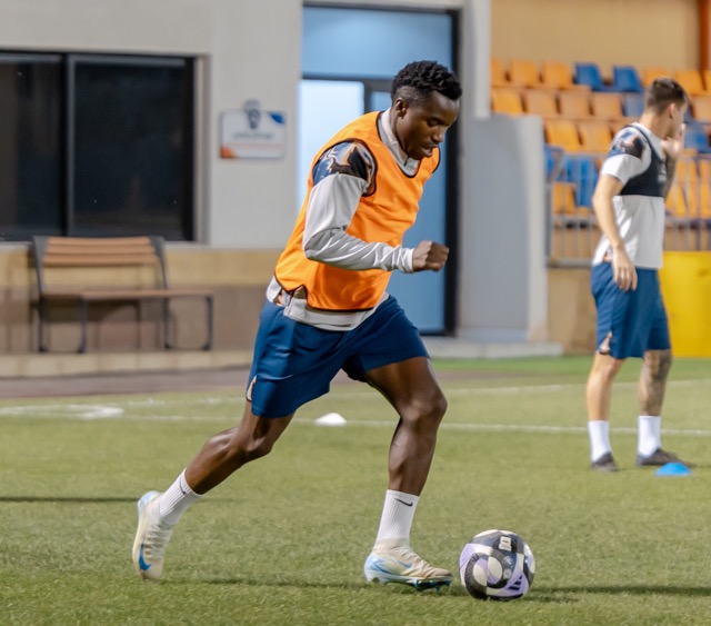 الفيحاء يواصل استعداداته لمواجهة الفتح بحصة تدريبية تكتيكية