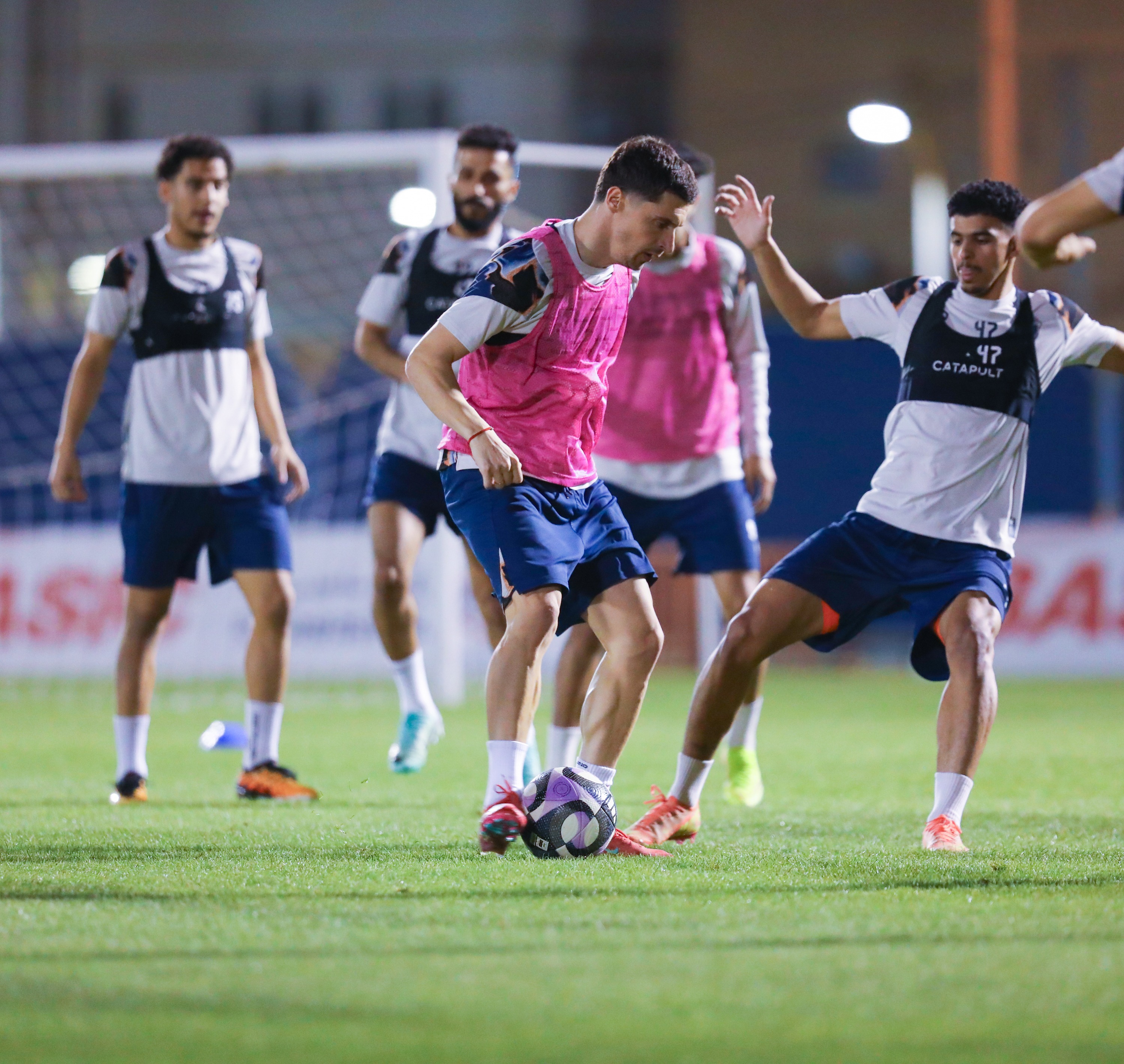 الفيحاء يواصل استعداداته لمواجهة الفتح ضمن الجولة 26 من دوري روشن السعودي