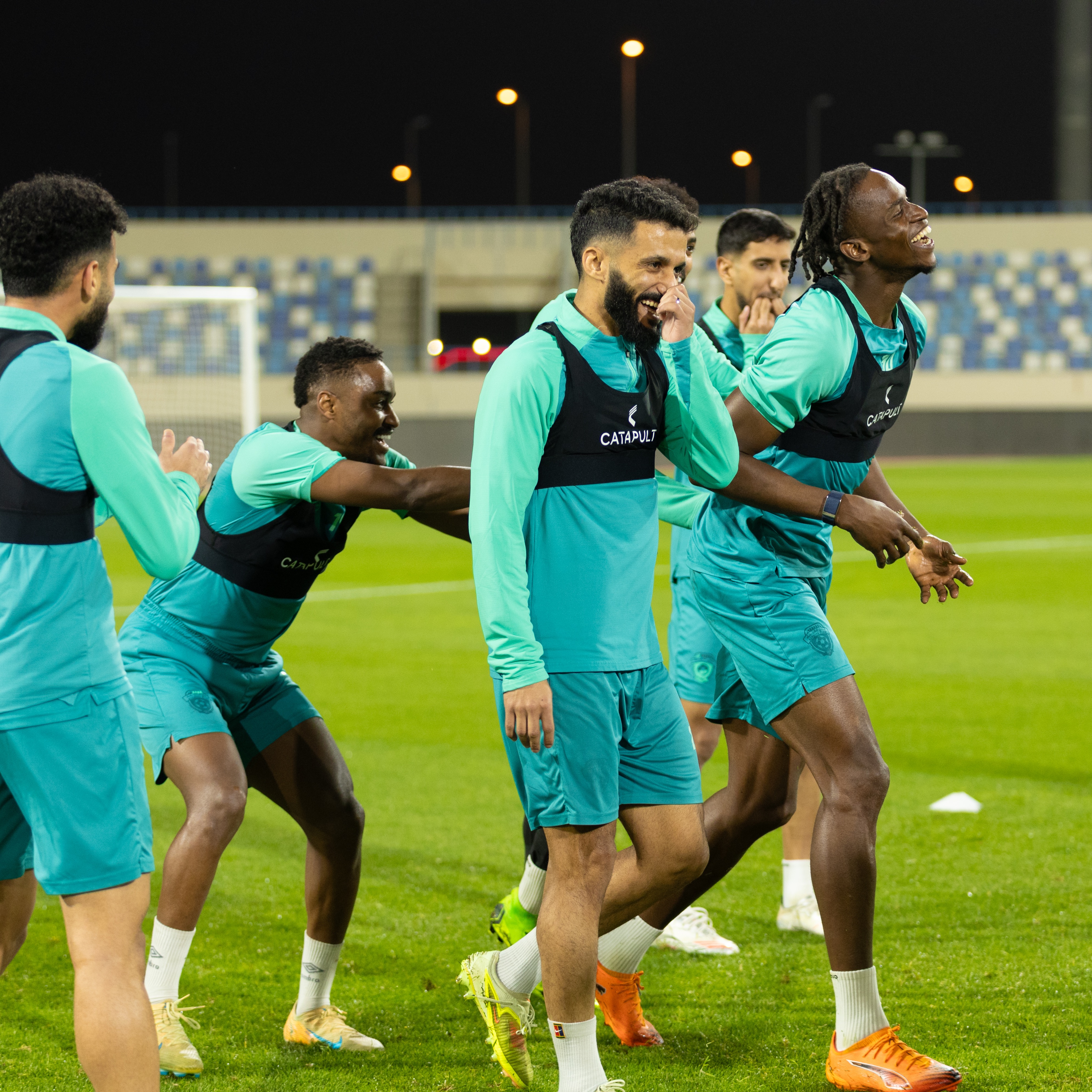 الفيحاء يصل إلى نجران وينهي تحضيراته لمواجهة الأخدود