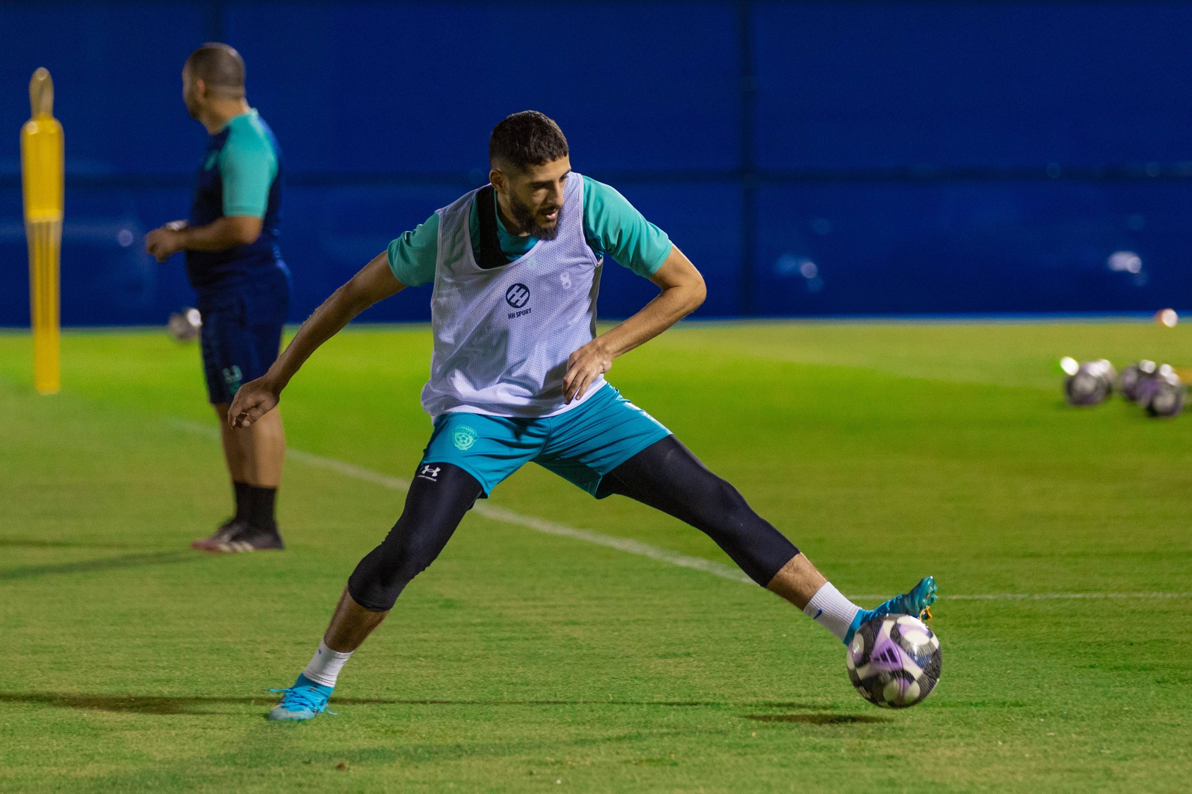 الفيحاء يستأنف تدريباته مساء اليوم الجمعة على ملعب معالي الشيخ عبدالعزيز التويجري بمقر النادي