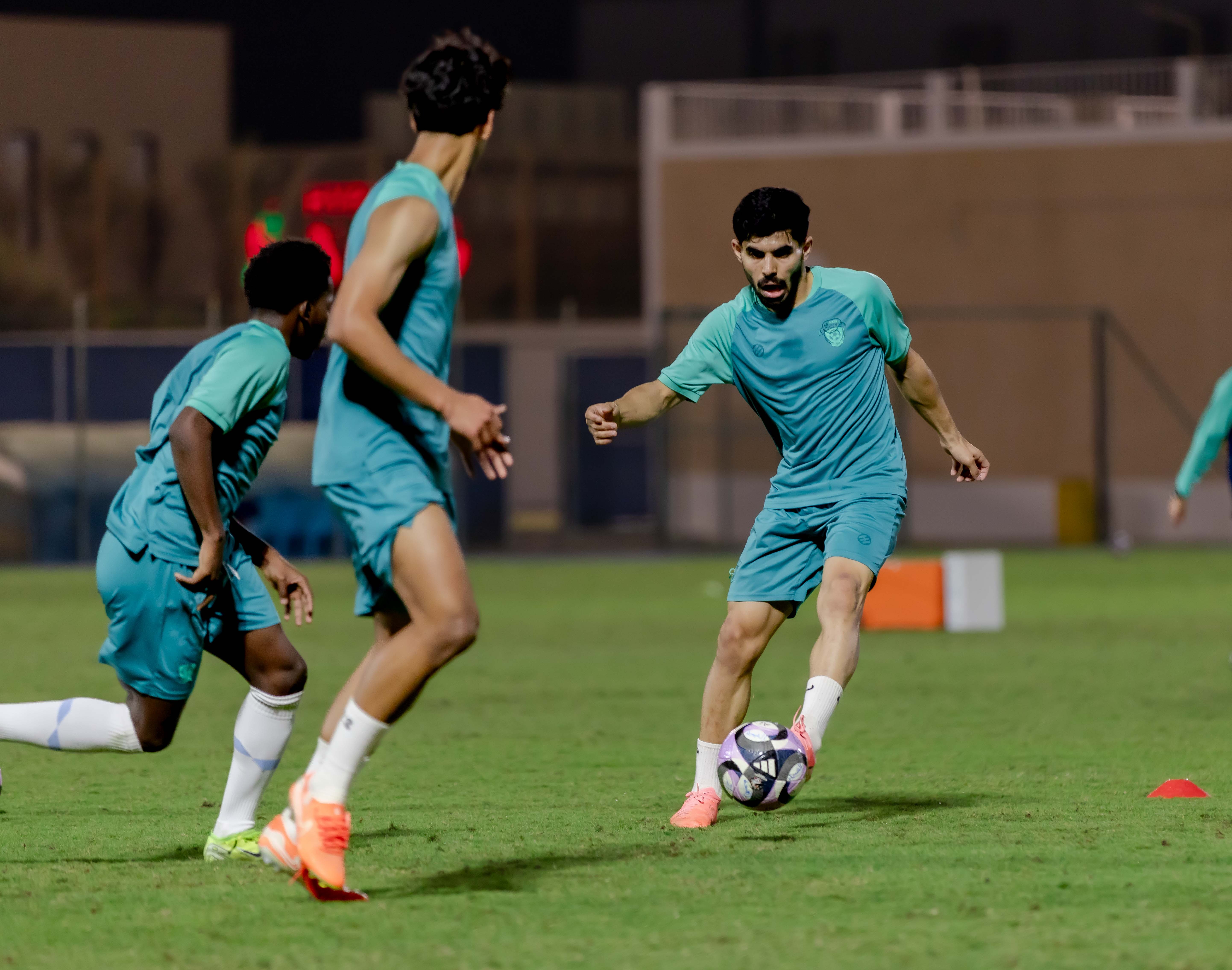 الفيحاء تحت 21 عامًا يُجري تمرينه الرئيس استعدادًا لملاقاة الجبلين .