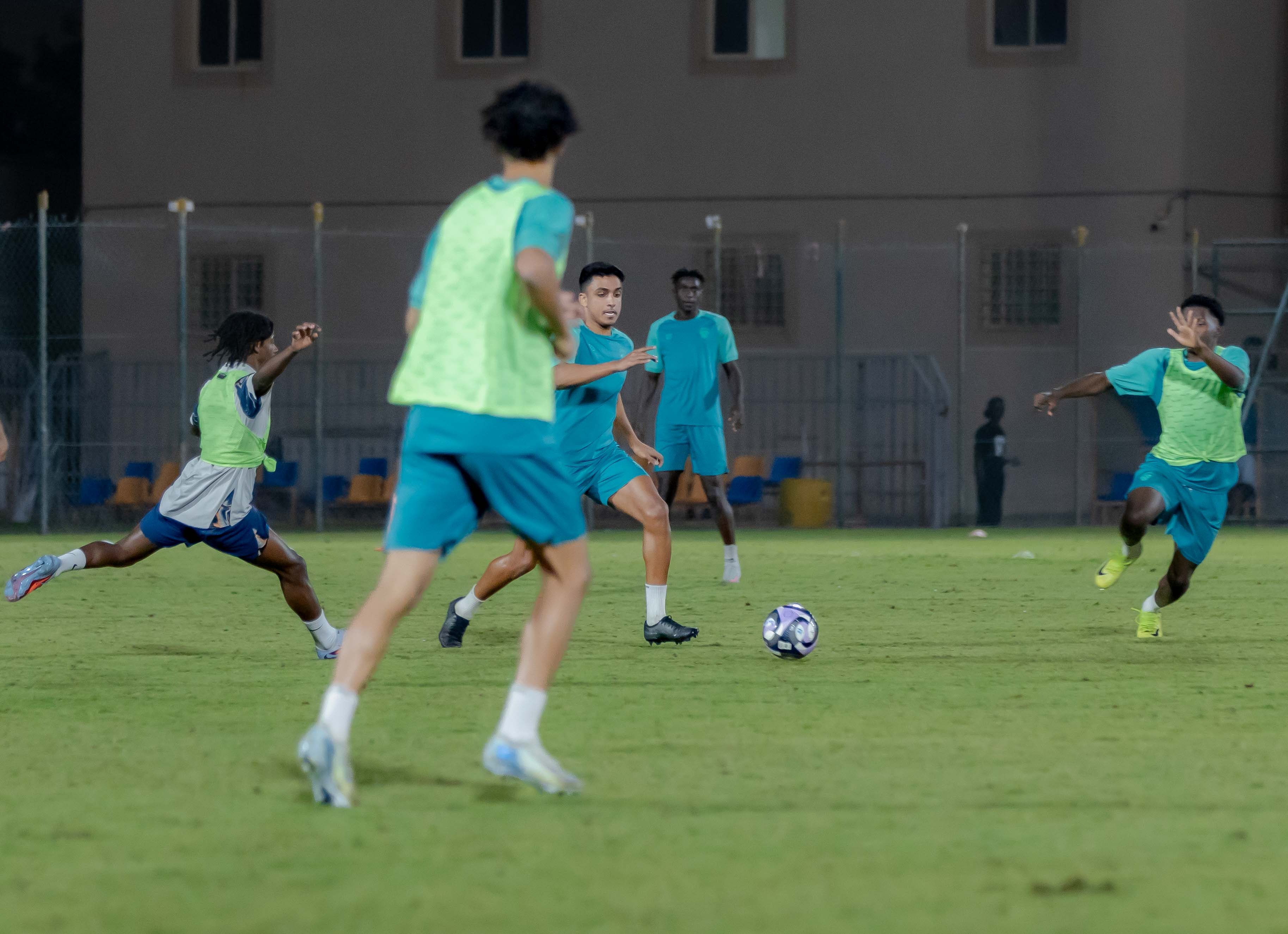 الفيحاء تحت 21 عامًا يُجري تمرينه الرئيس استعدادًا لملاقاة الفتح .