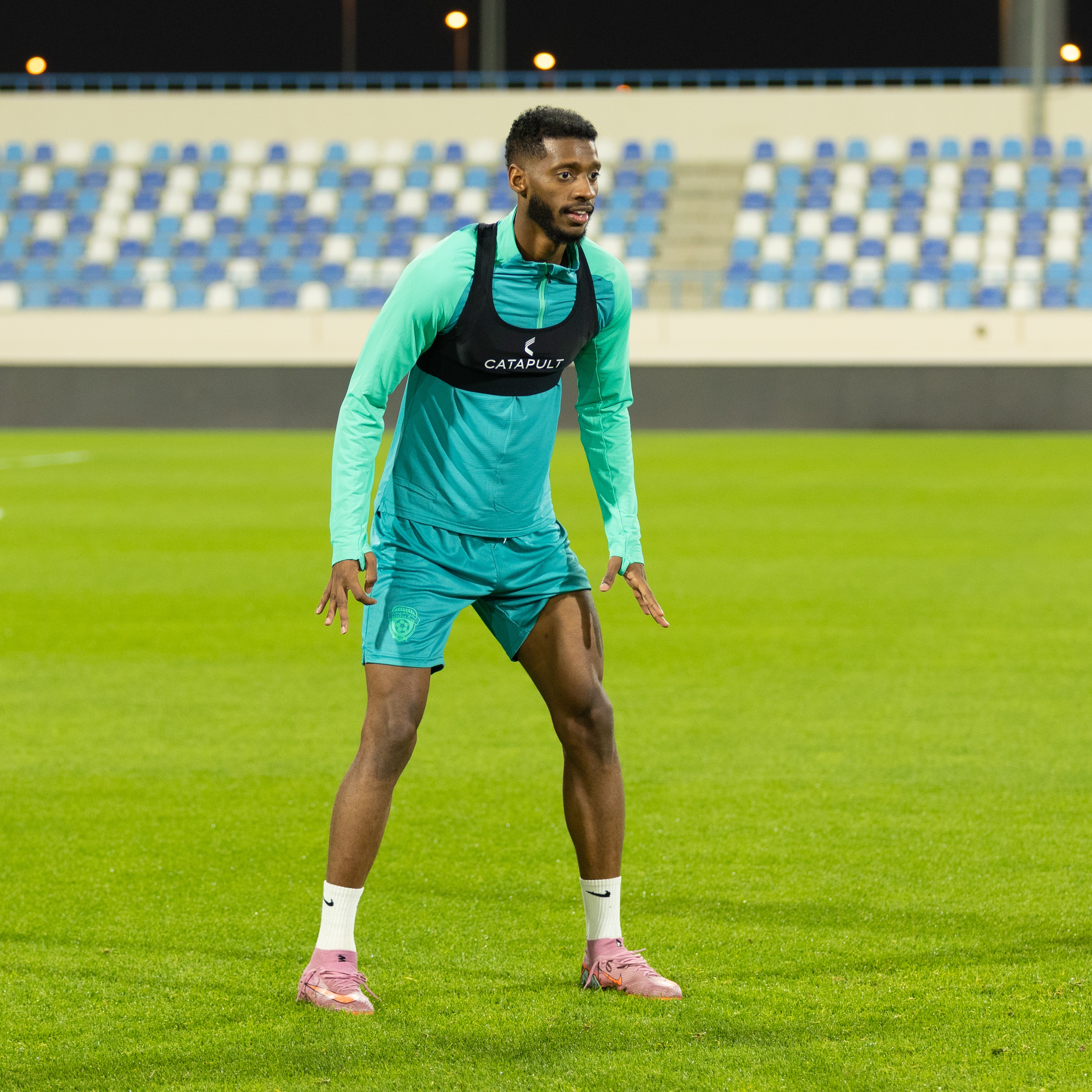 الفيحاء يصل إلى نجران وينهي تحضيراته لمواجهة الأخدود