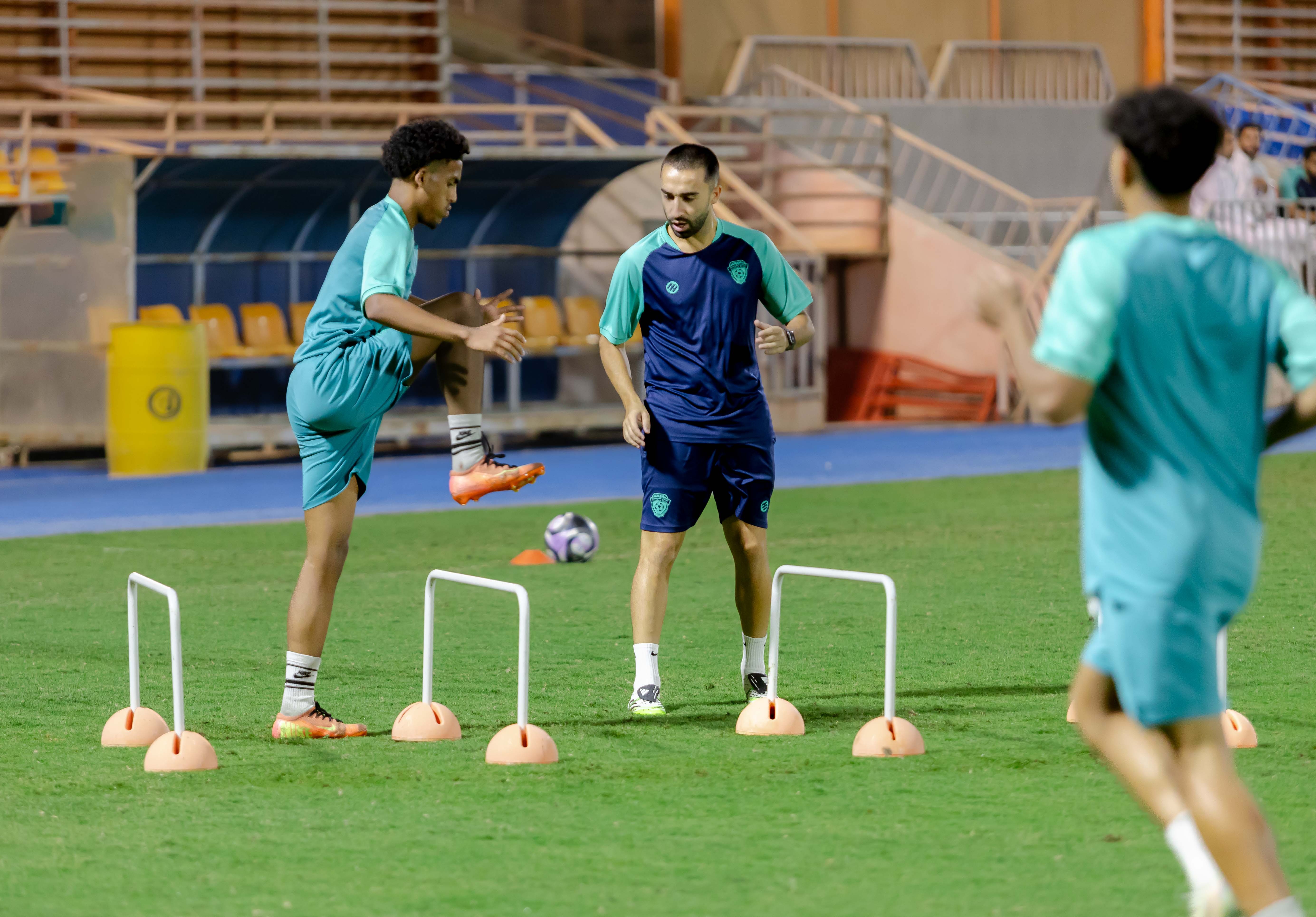 الفيحاء تحت 21 عامًا يُجري تمرينه الرئيس استعدادًا لملاقاة القادسية .