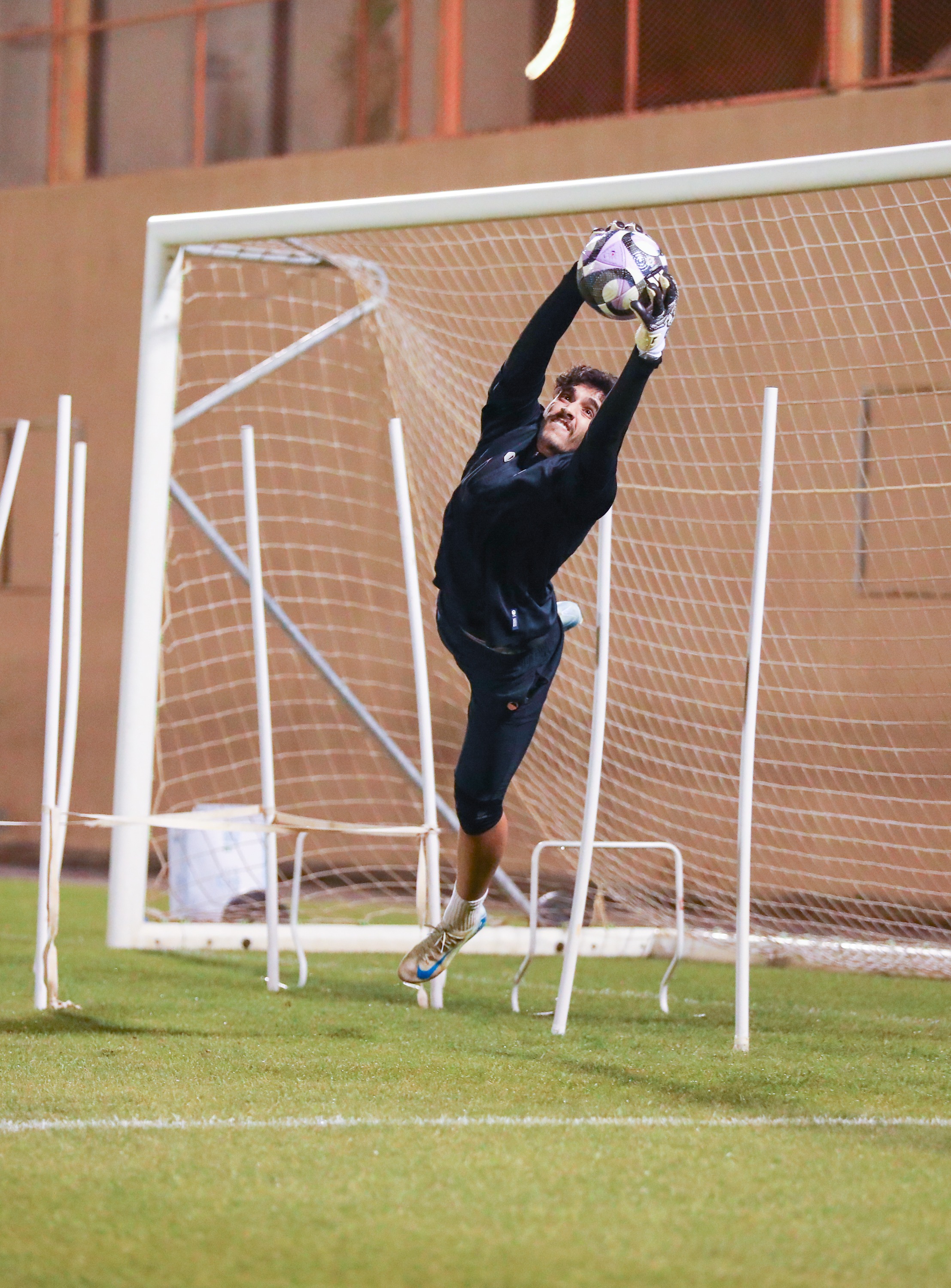 الفيحاء يواصل استعداداته لمواجهة الفتح ضمن الجولة 26 من دوري روشن السعودي