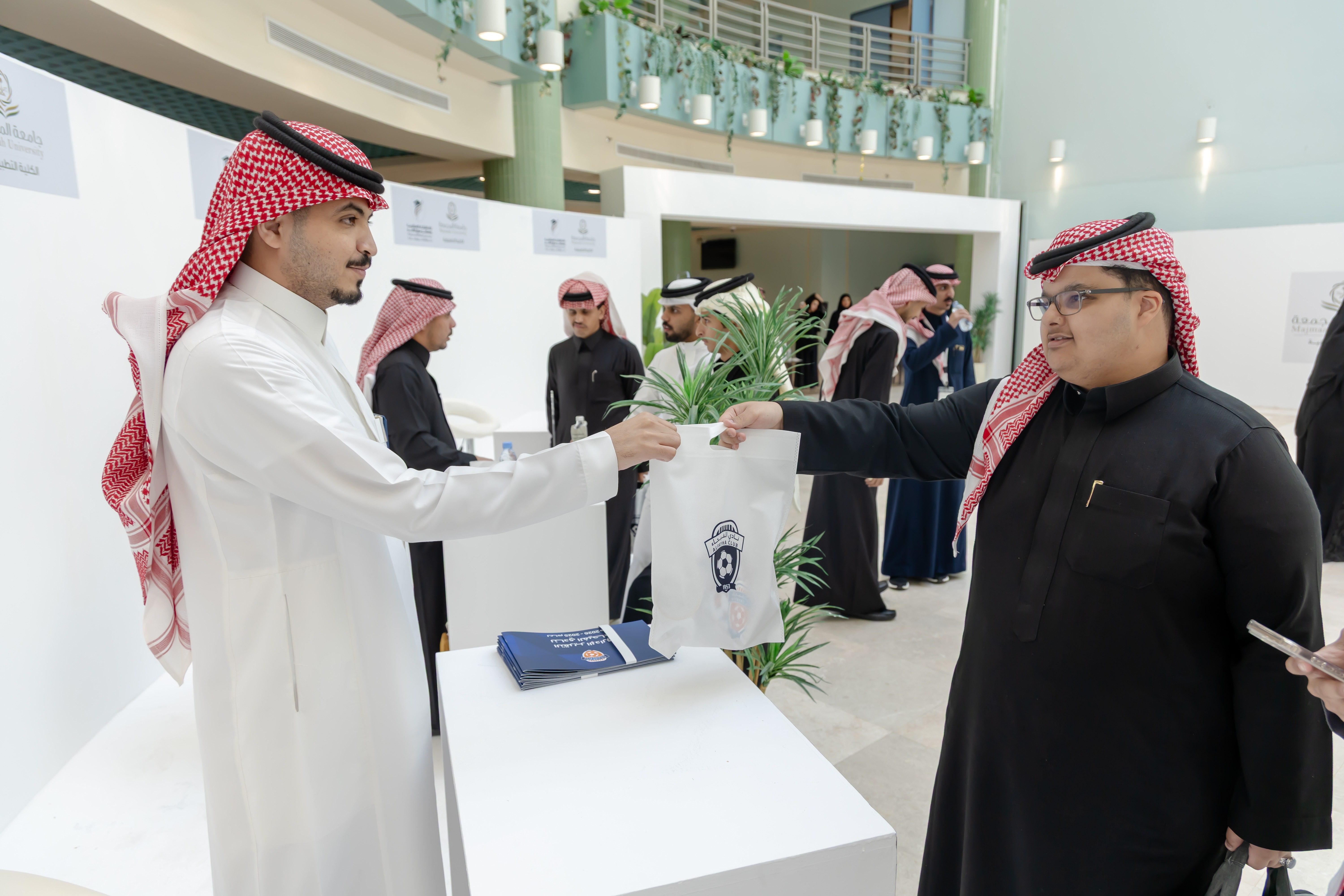 نادي الفيحاء يشارك في لقاء الشراكات الاستراتيجية ومستقبل سوق العمل بجامعة المجمعة