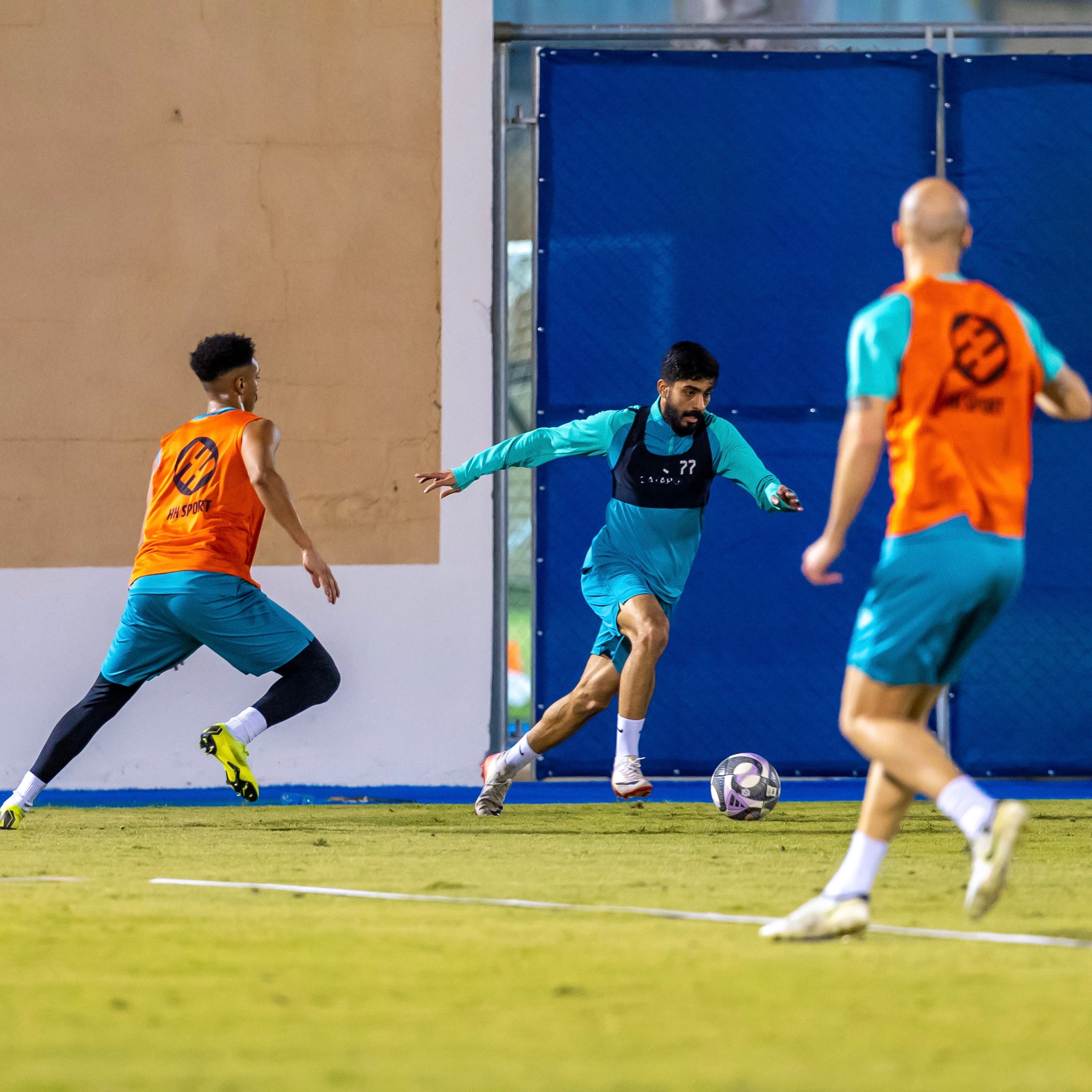 الفيحاء يواصل تحضيراته لعودة الدوري بمناورة رسمية انتهت بفوز الفريق الأخضر بركلات الترجيح