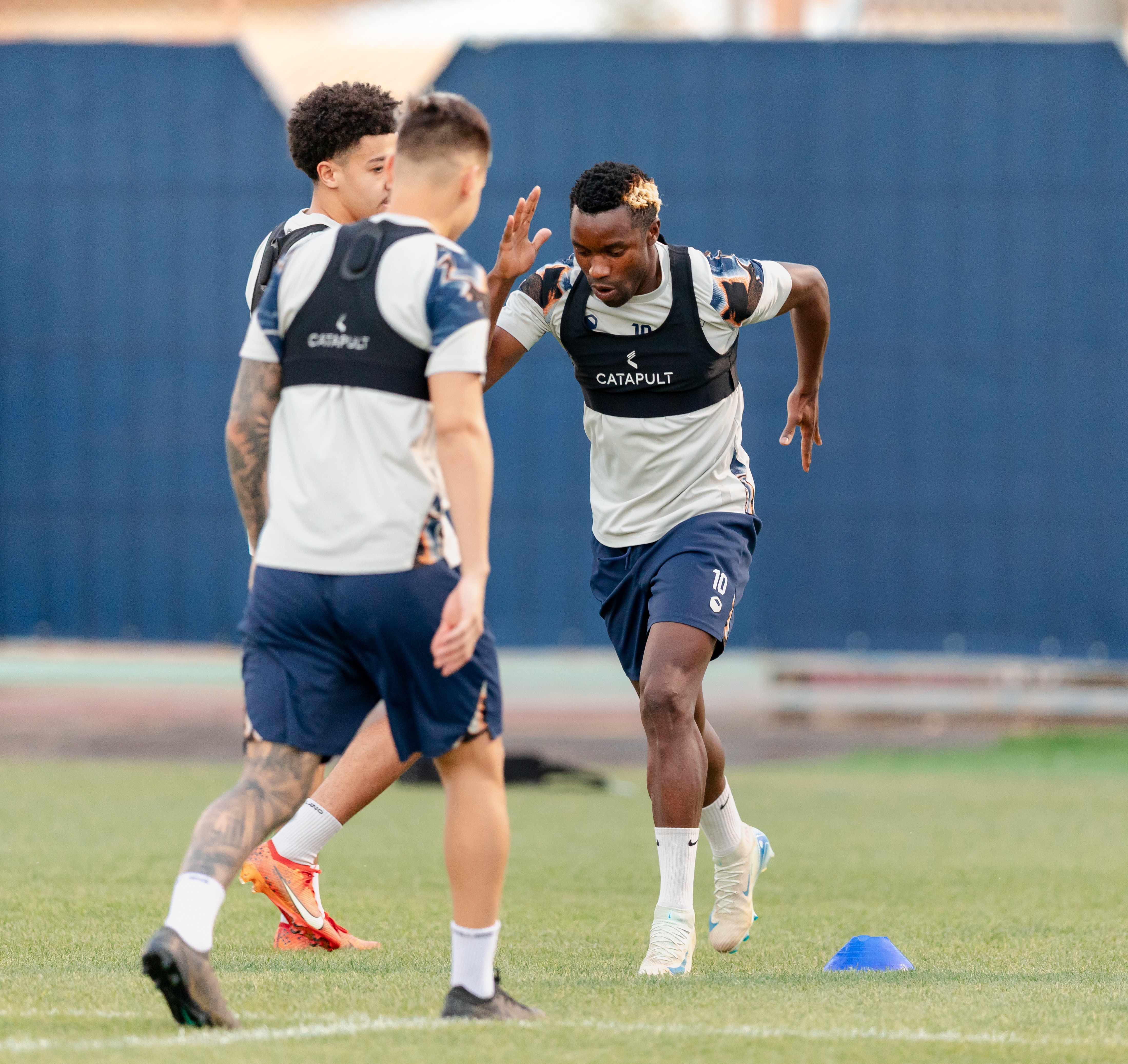 الفيحاء يجري تمرينه الرئيس استعدادًا لمواجهة الفتح في دوري روشن السعودي