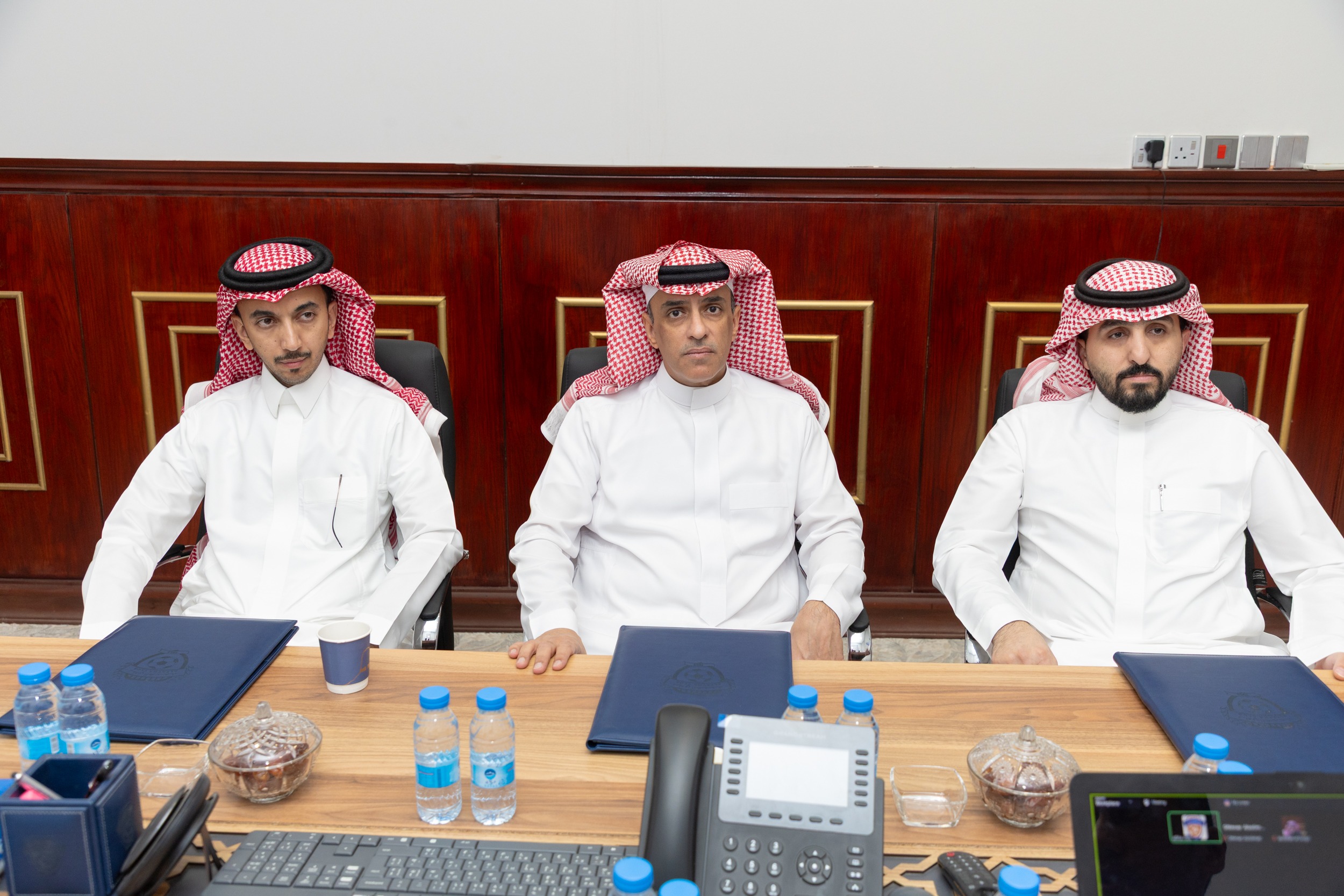 مجلس إدارة النادي يعقد اجتماعه الدوري