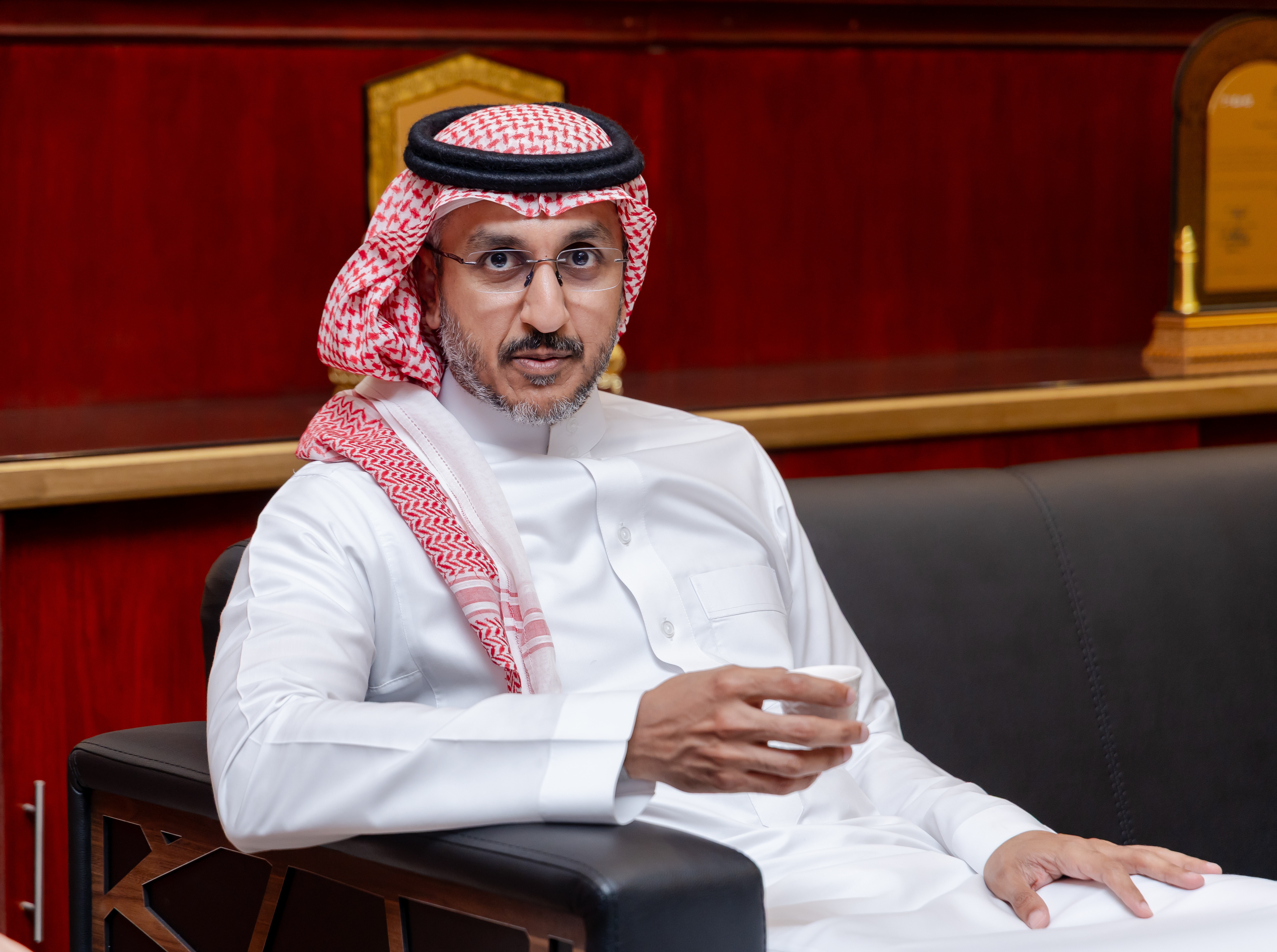 أمين عام الاتحاد السعودي لكرة القدم الأستاذ إبراهيم القاسم يزور نادي الفيحاء