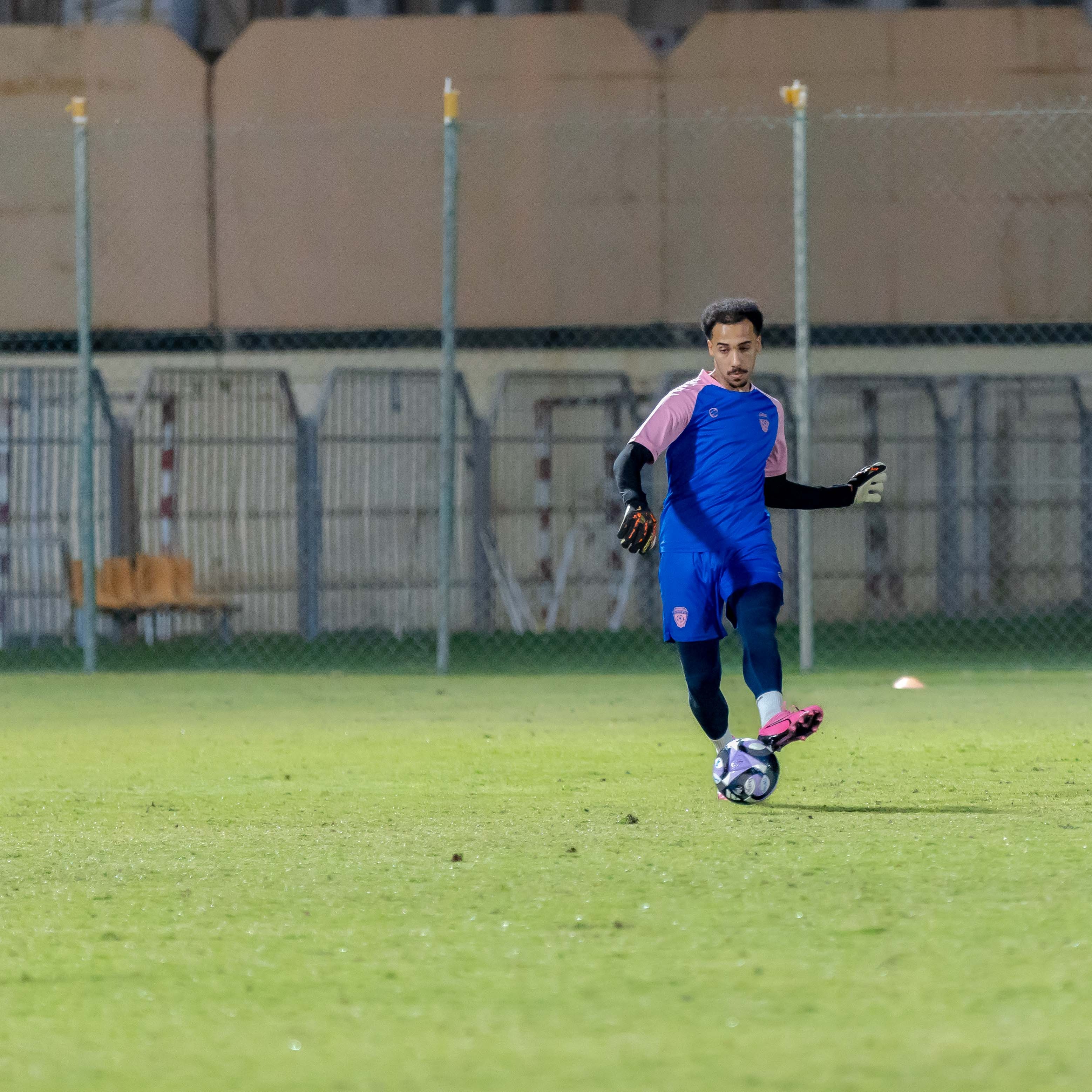 الفيحاء تحت 21 عامًا يُجري تمرينه الرئيس استعدادًا لملاقاة الفتح .