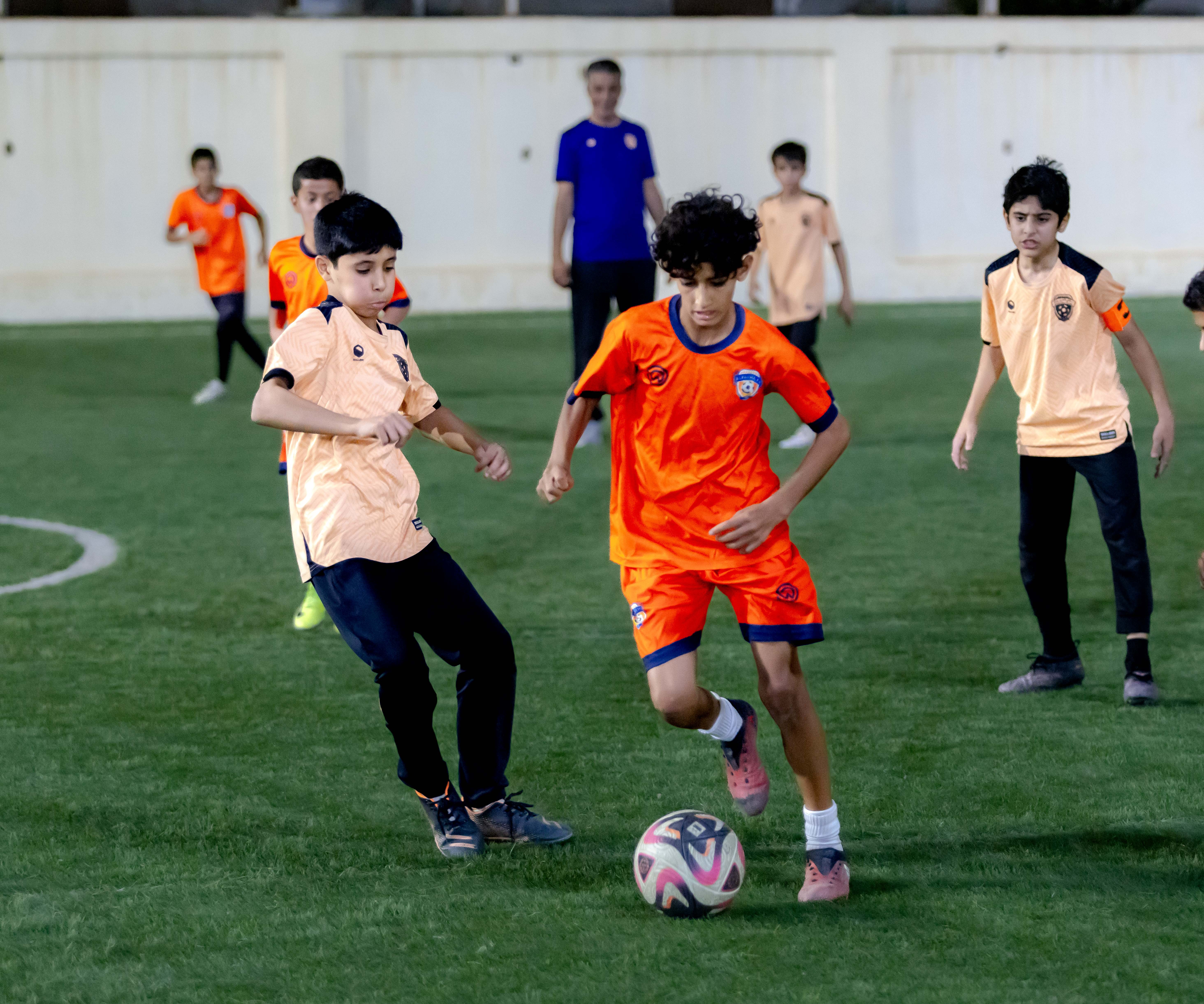 اكاديمية الفيحاء تقيم مناورة ودية