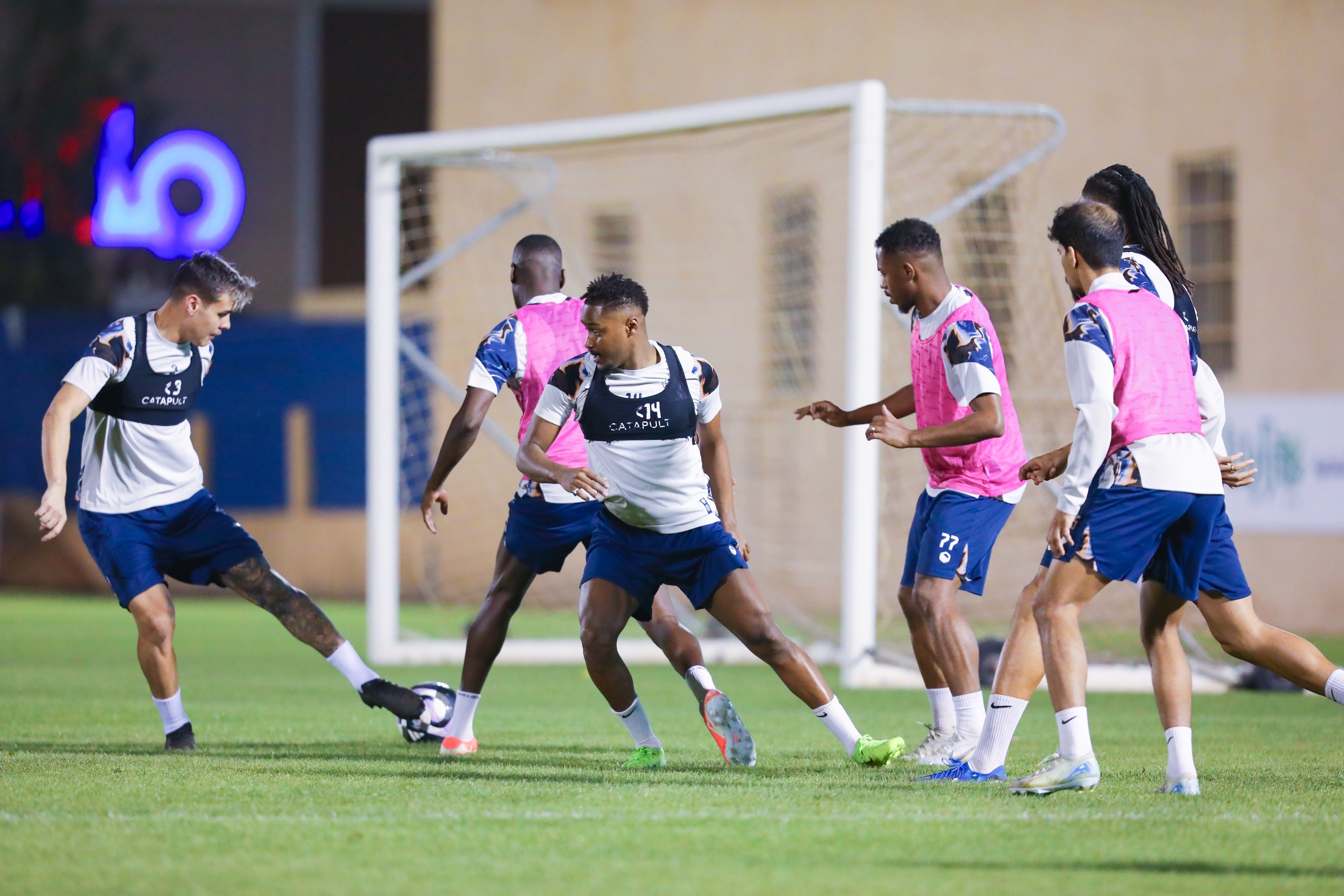 الفيحاء يواصل استعداداته لمواجهة الفتح ضمن الجولة 26 من دوري روشن السعودي