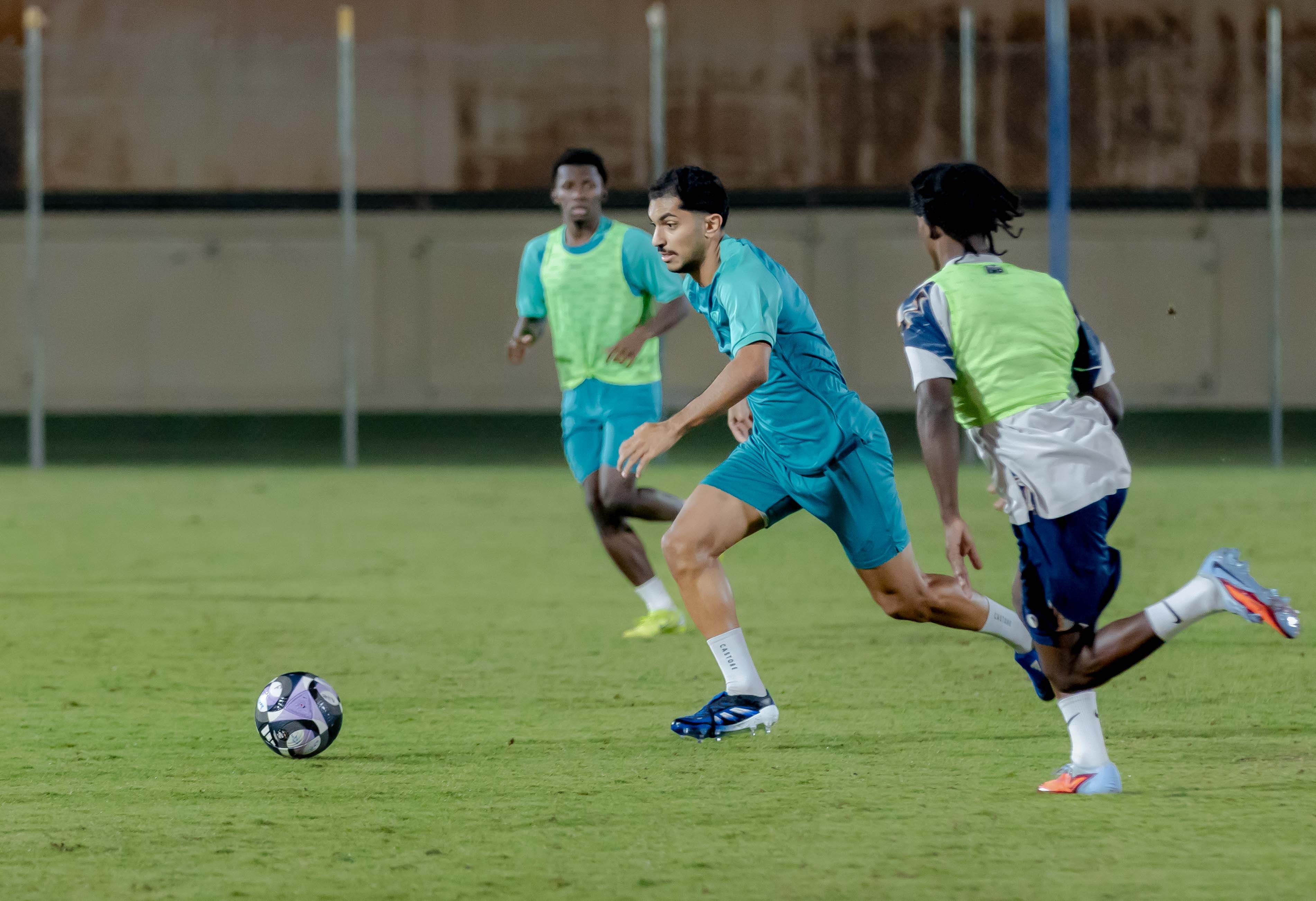 الفيحاء تحت 21 عامًا يُجري تمرينه الرئيس استعدادًا لملاقاة الفتح .