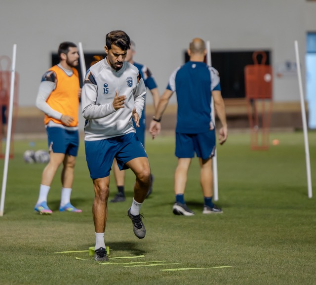 الفيحاء يواصل استعداداته لمواجهة الفتح بحصة تدريبية تكتيكية