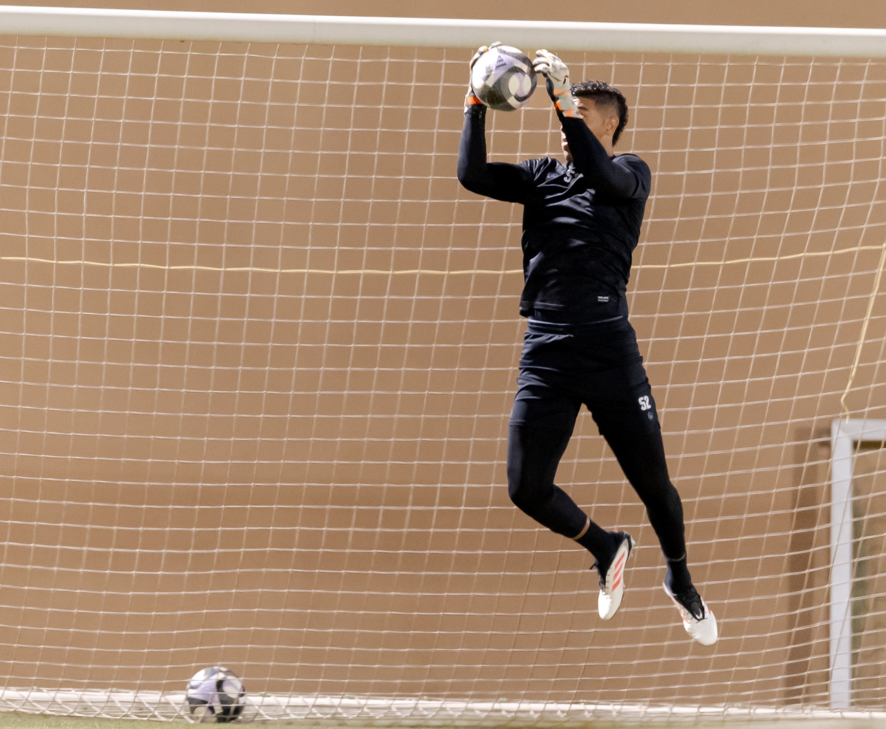 الفيحاء يحري تمرينه الرئيس لمواجهة الأهلي ضمن الجولة الثامنة والعشرين من دوري روشن السعودي