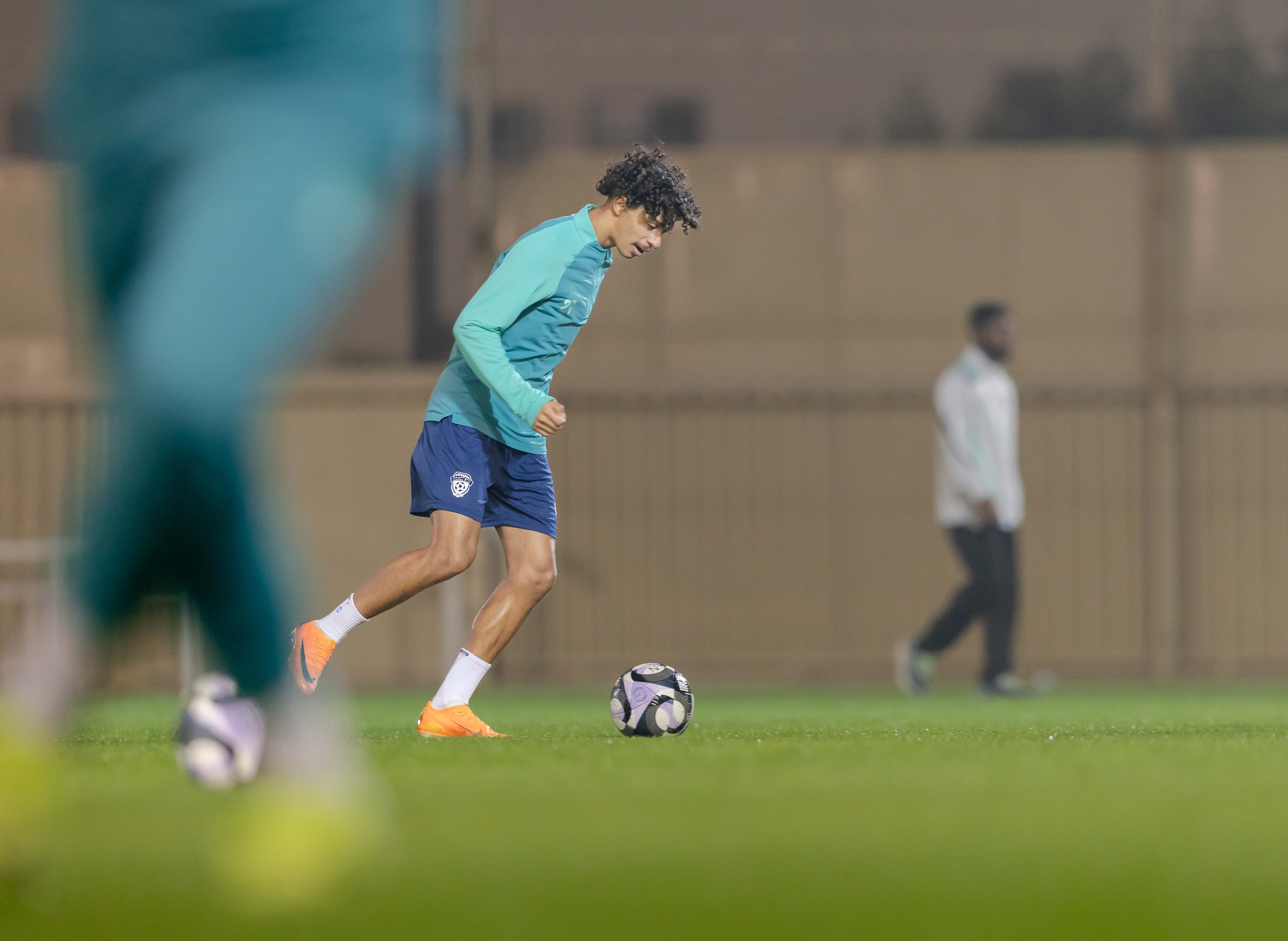 الفيحاء تحت 21 عامًا يتعادل مع نظيره النصر ضمن الجولة العاشرة من دوري جوي للنخبة U21 .