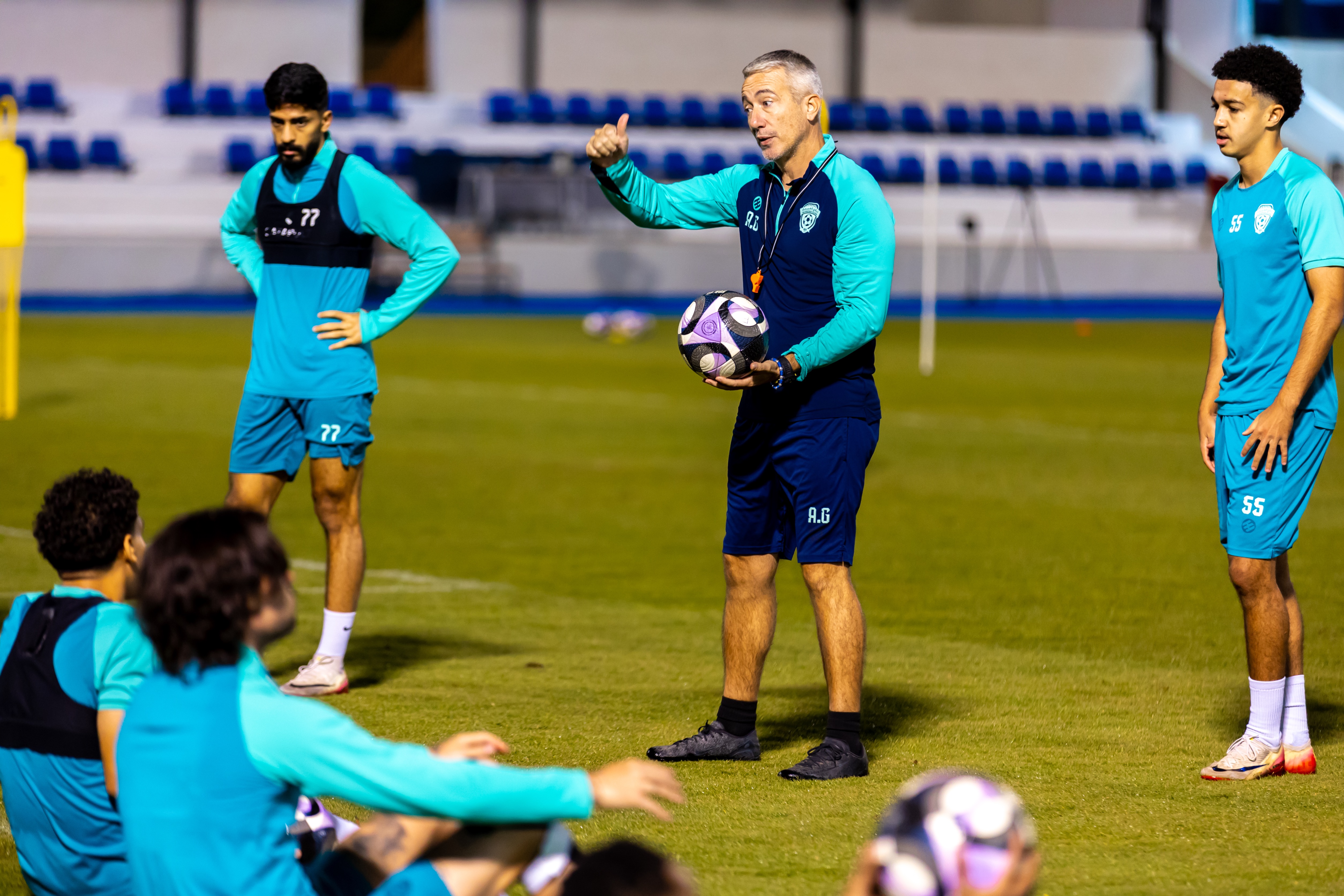 الفيحاء يجري مرانه الرئيس استعدادًا لمواجهة الأخدود ضمن الجولة الثامنة من دوري روشن السعودي