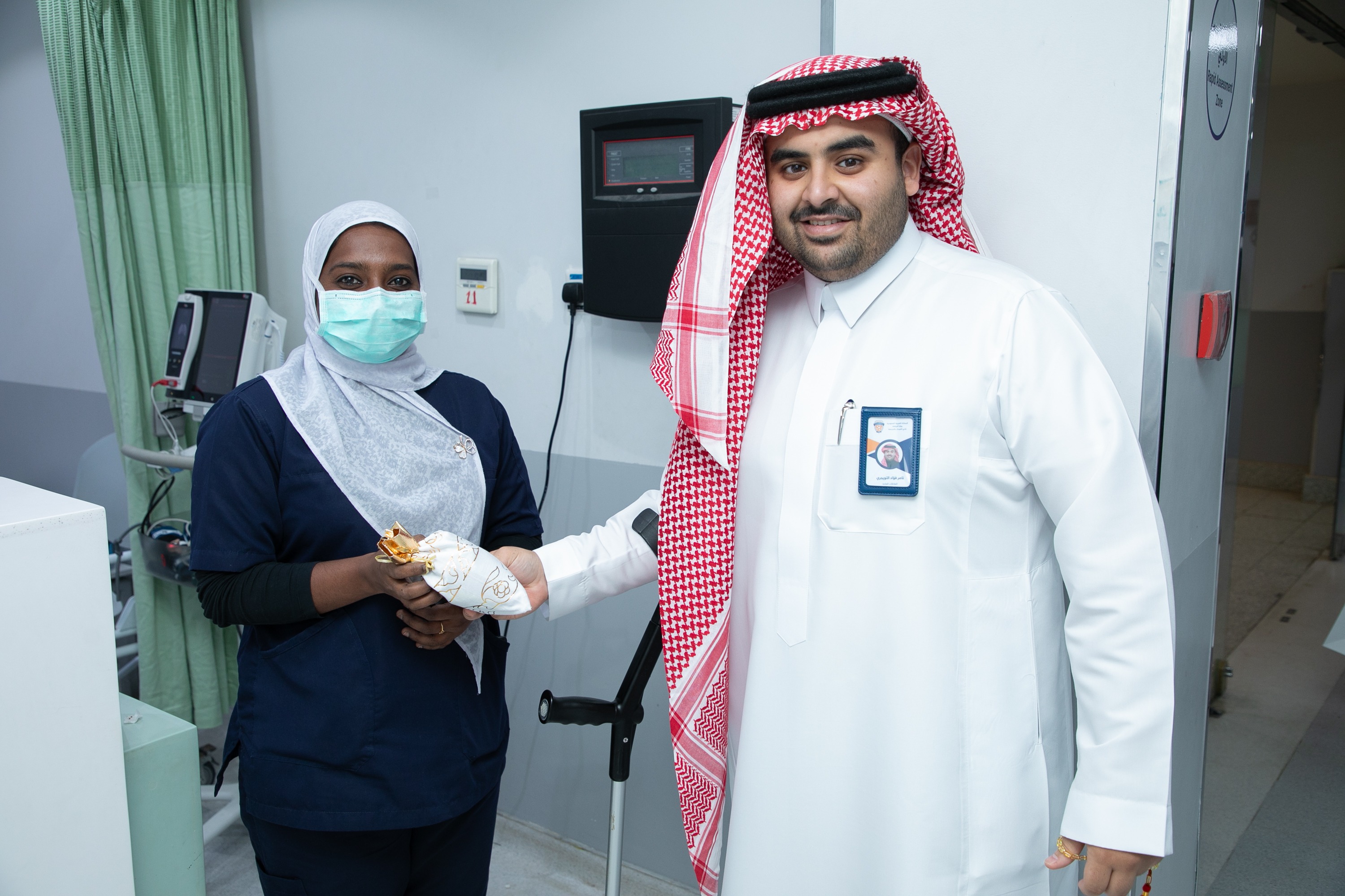 الفيحاء يعايد المرضى والكادر الطبي بمستشفى الملك خالد بالمجمعة