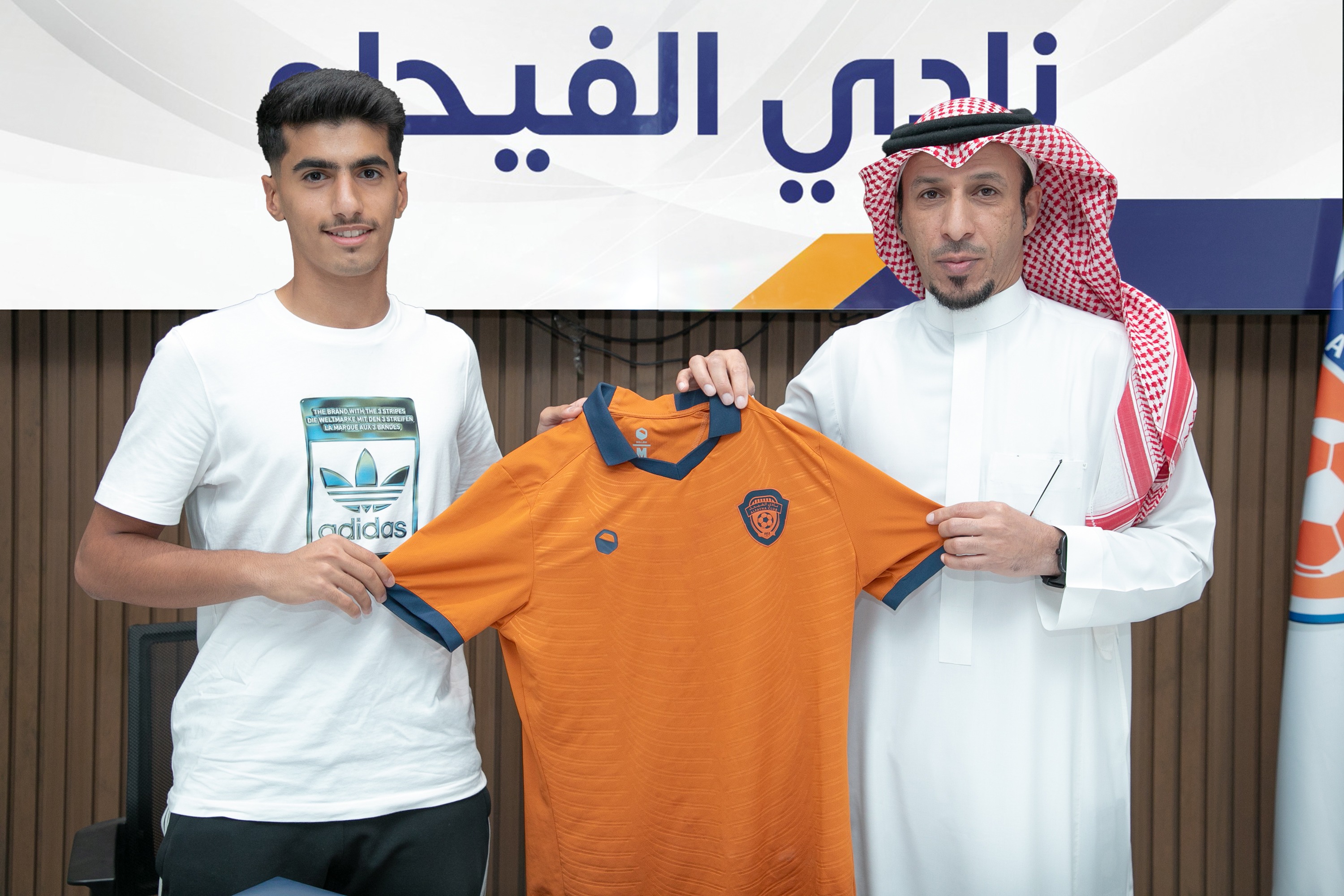 الفيحاء‬⁩ يوقع عقداً احترافياً مع اللاعب اللاعب أسامة التركي "17 سنة" لمدة سنتين .